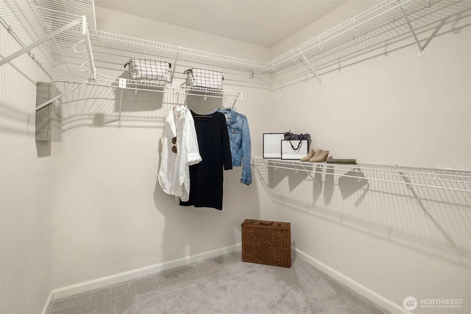 1402-Langara-Circle-brandon-nelnson-best-bellingham (29).jpg