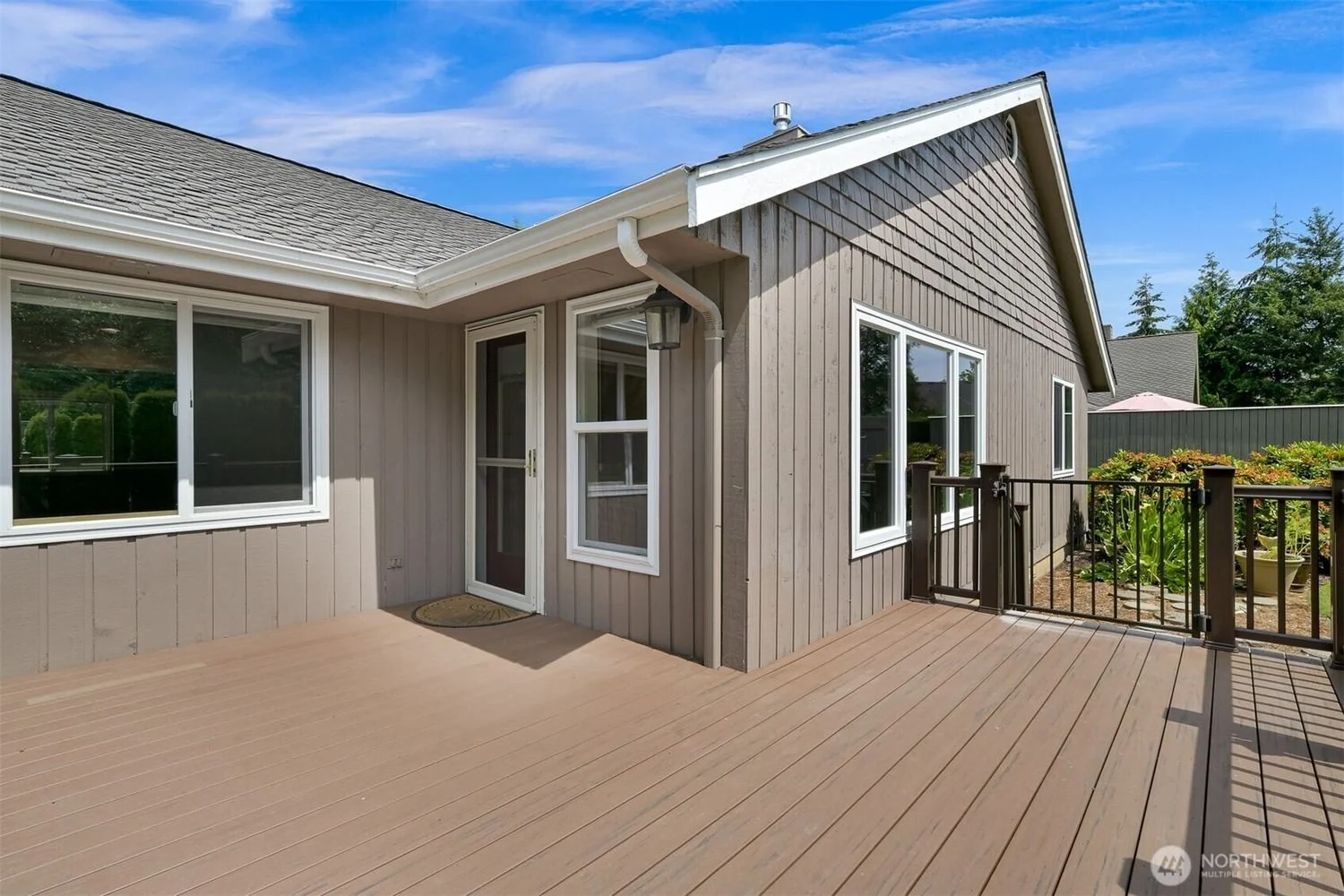 4553-Village-Drive-bellingham_best-realtor-brandon-nelson (30).jpg