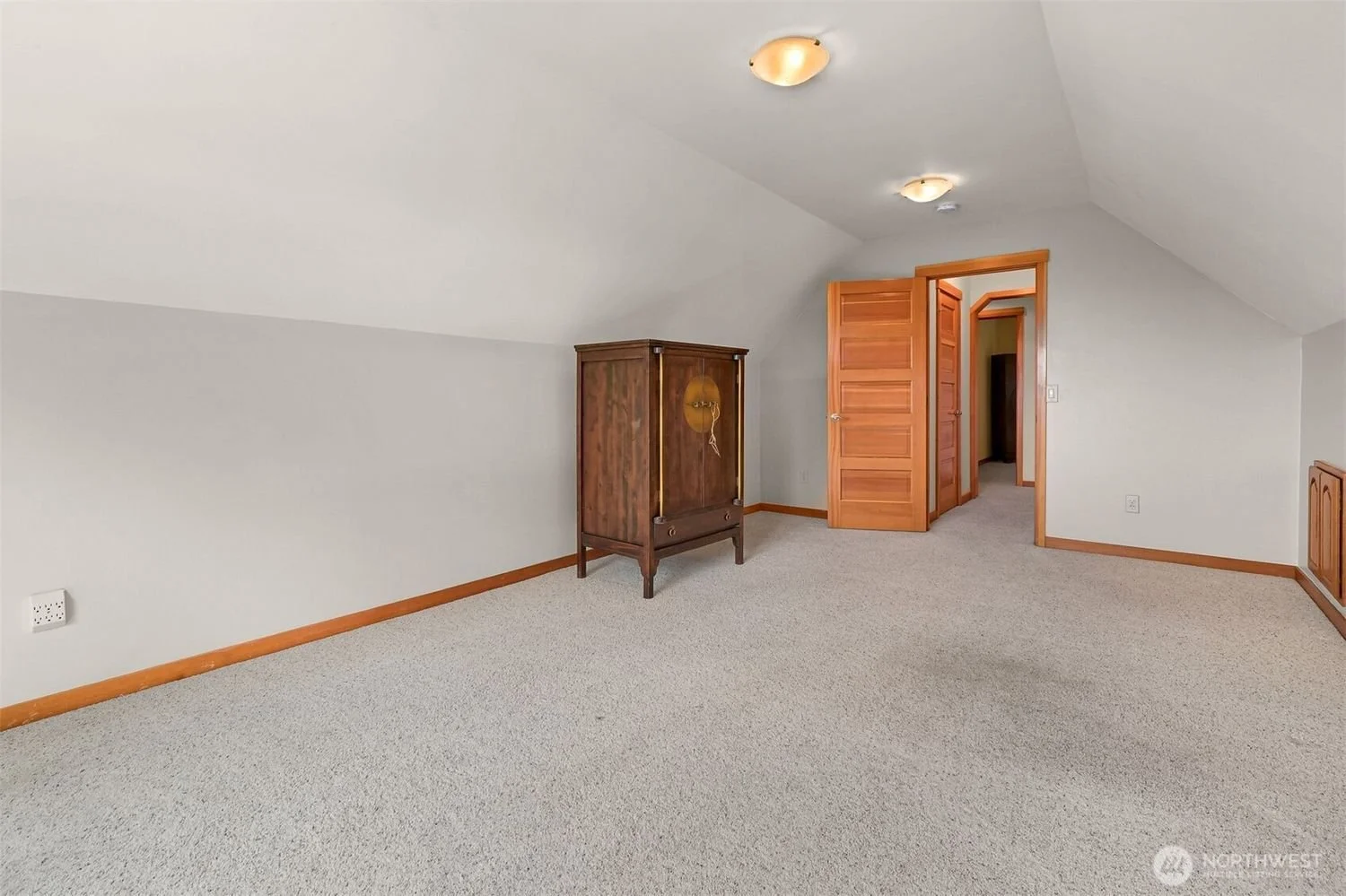 1212-Toledo-Street-Bellingham_Brandon-Nelson-Realtor (10).jpg