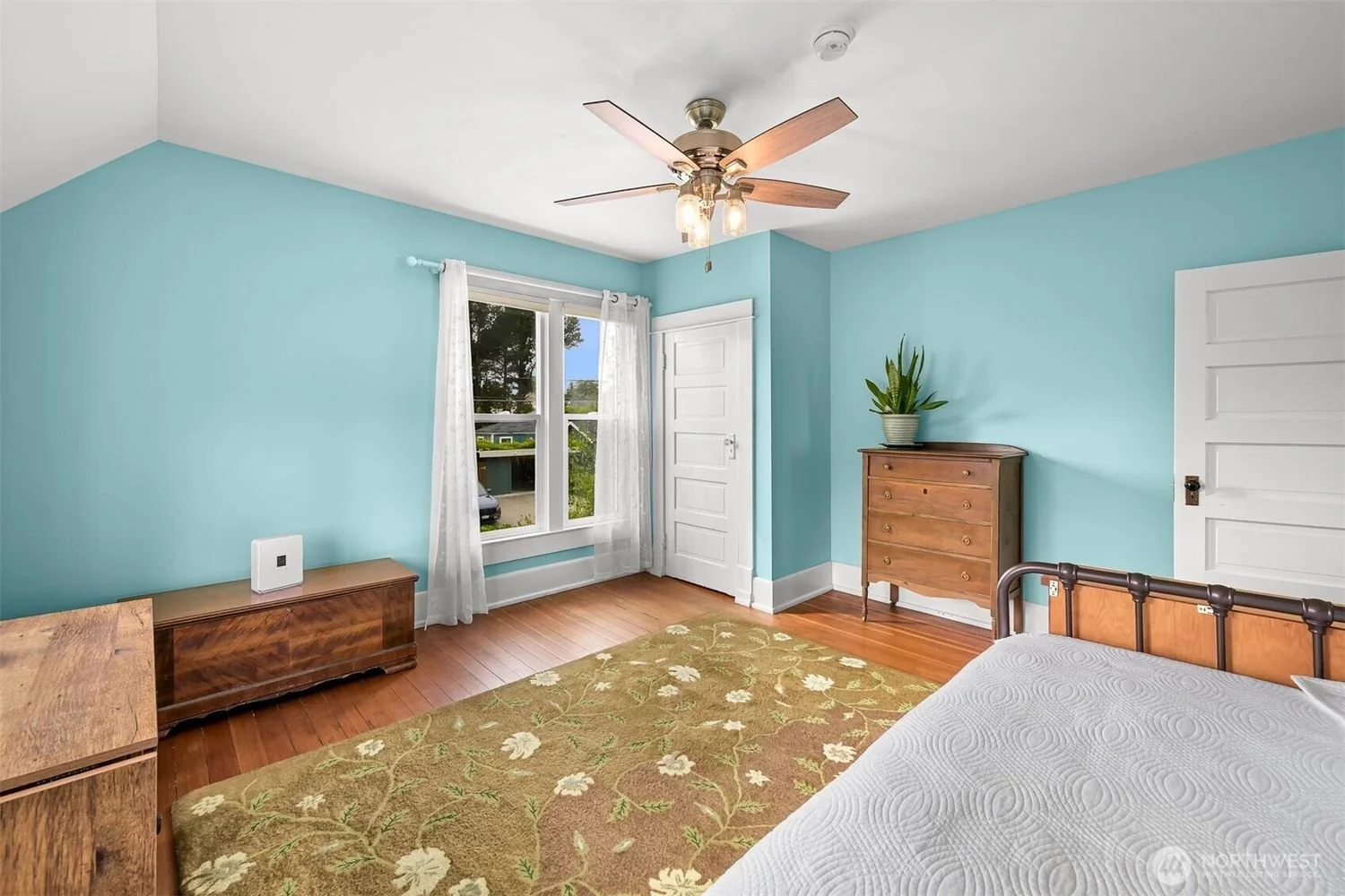 2318-Keesling-St-bellingham-brandon-nelson-realtor (23).jpg