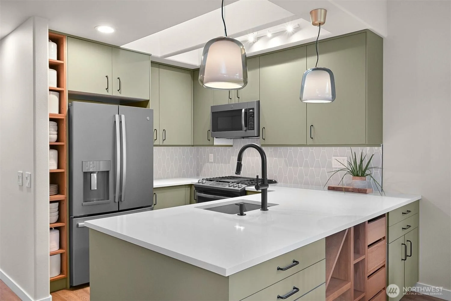 1818-Rosewood-Lane-brandon-nelson-bellingham (20).jpg