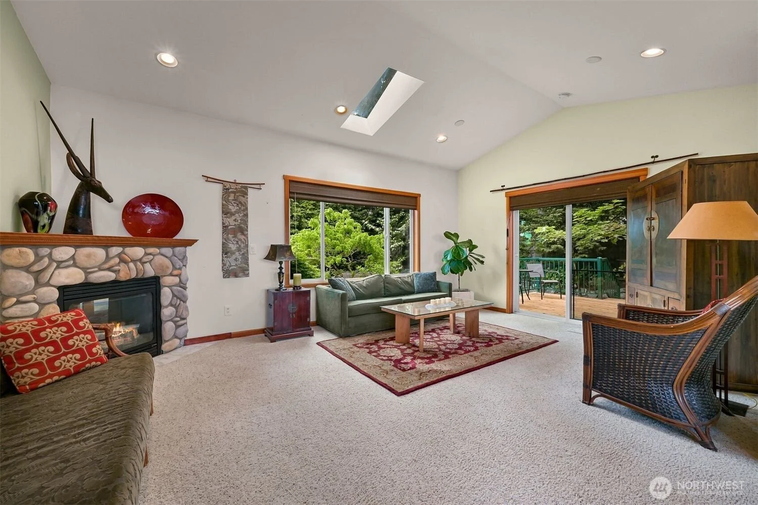 1212-Toledo-Street-Bellingham_Brandon-Nelson-Realtor (21).jpg