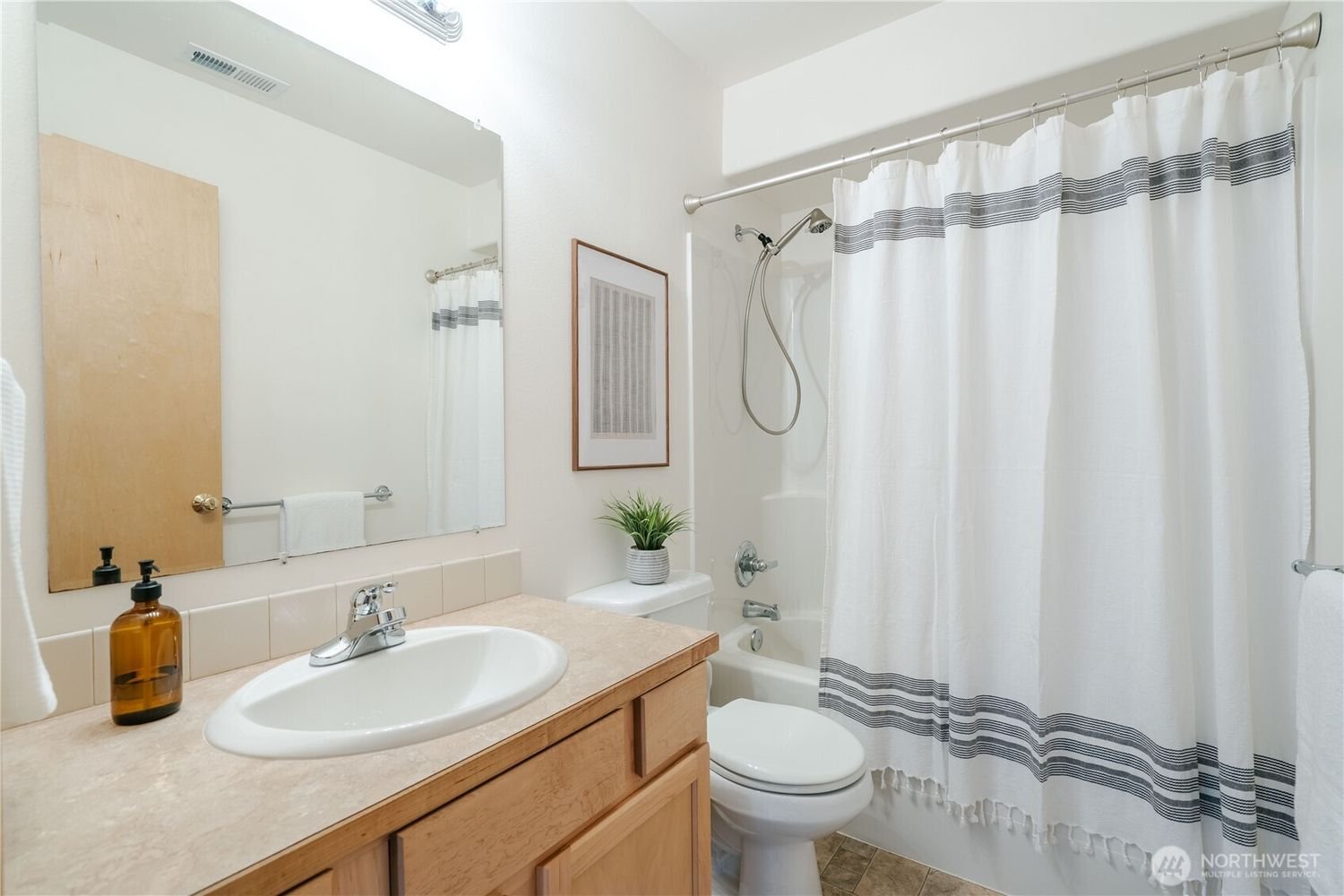 11-Gray-Birch-Lane-brandon-nelson-bellingham-realtor (21).jpg