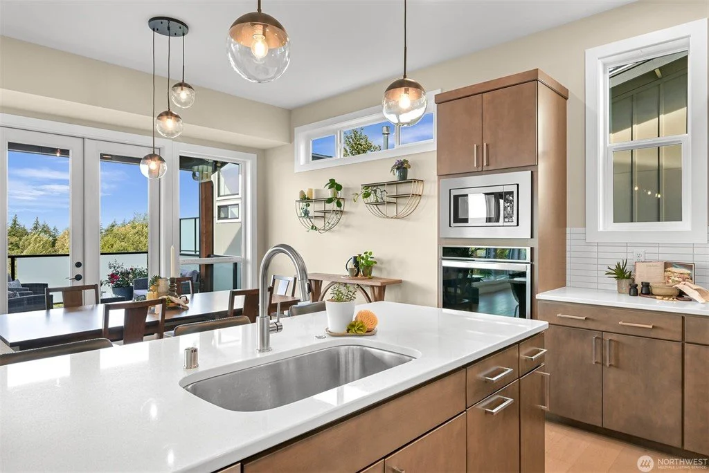 3414-Sussex-Drive-Bellingham_realtor-brandon-nelson (14).jpeg