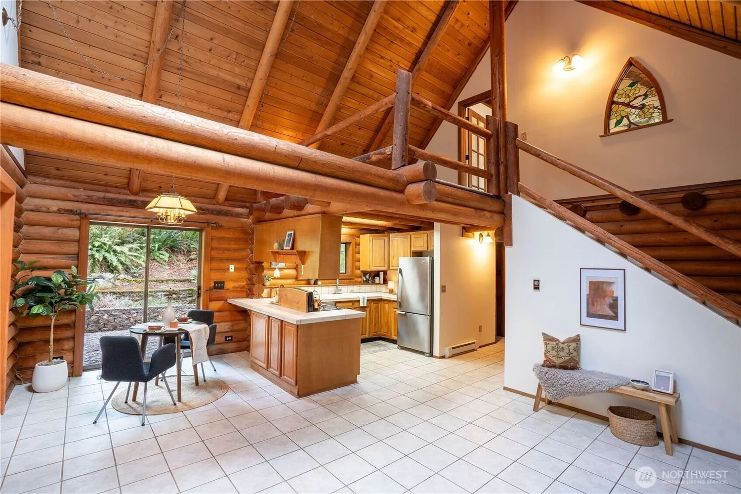 18-Inglewood-Place-realtor-brandon-nelson-bellingwood (4).jpg