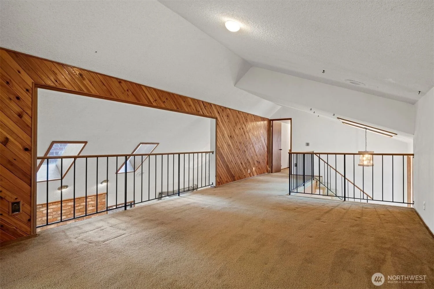 413-viewcrest-road-bellingham-brandon-nelson-realtor (13).jpg