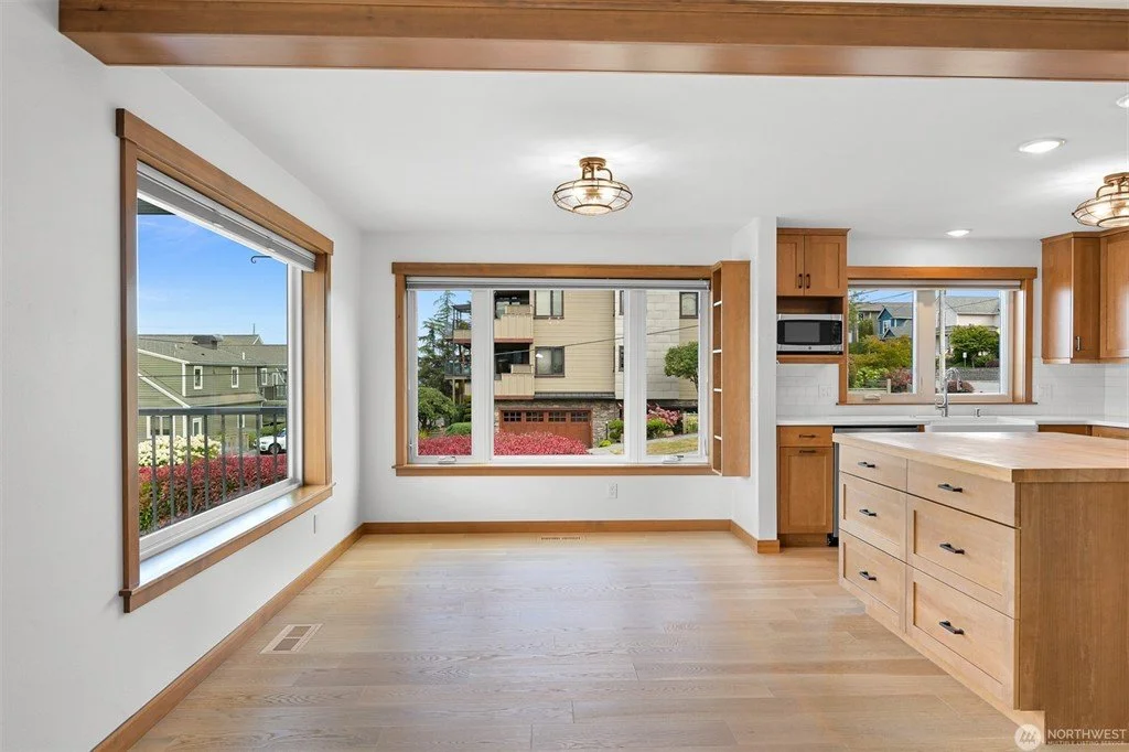 906-11th-Street-bellingham_realtor-brandon-nelson (15).jpeg