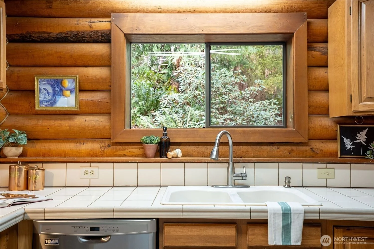 18-Inglewood-Place-realtor-brandon-nelson-bellingwood (13).jpg