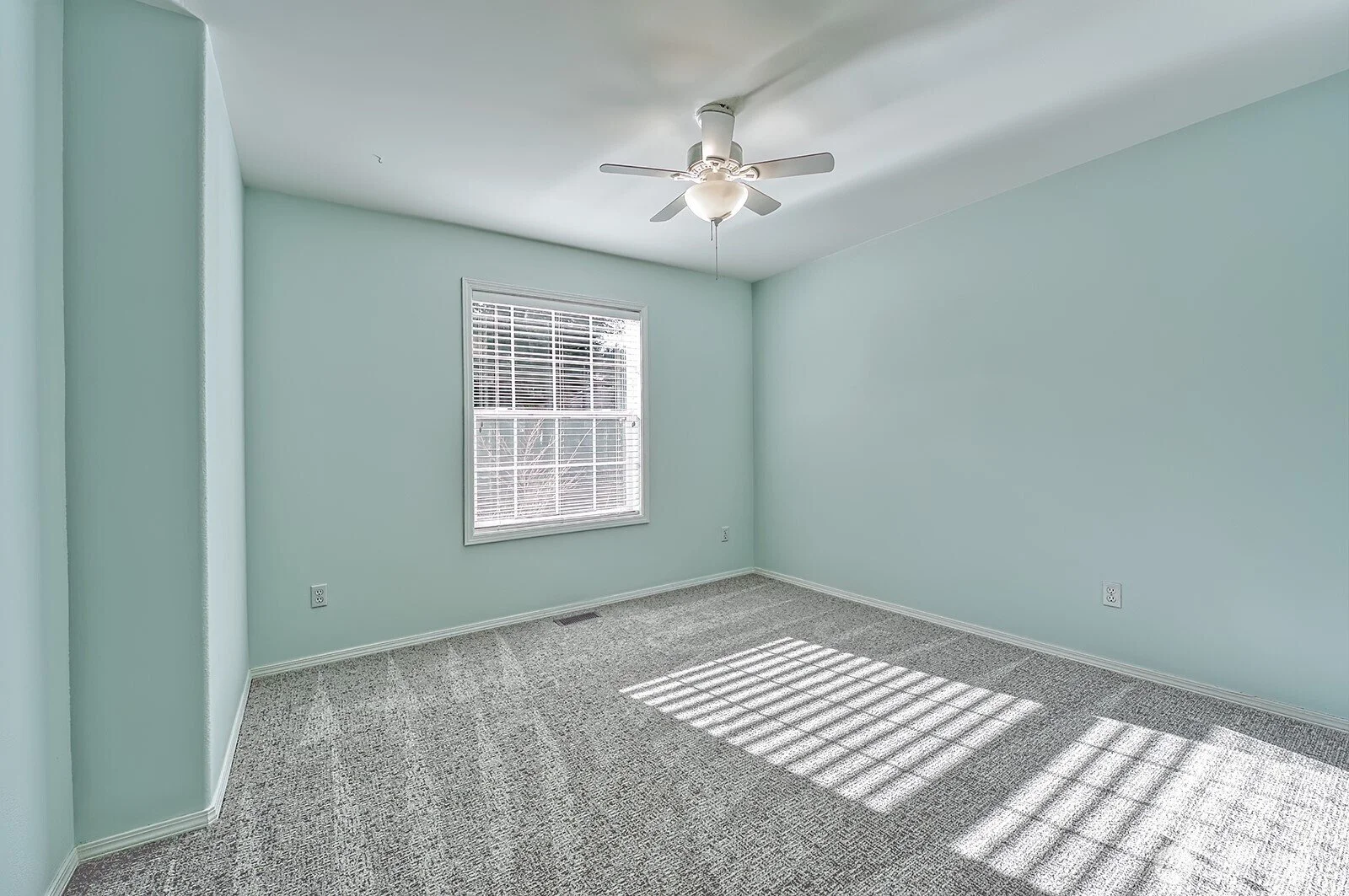 1398-Gabriola-Ct-Bellingham-Brandon-Nelson-Realtor (12).jpeg