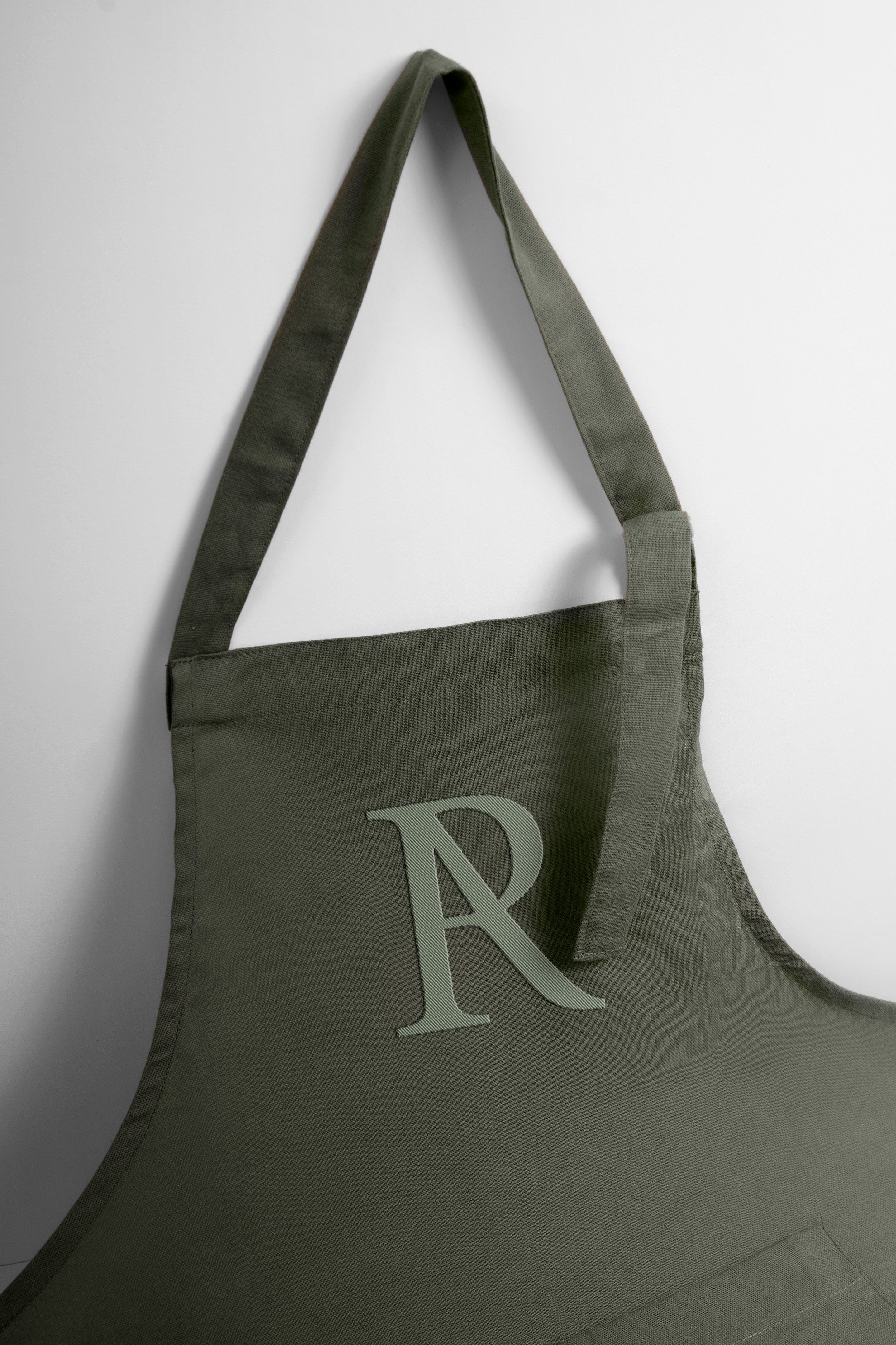 apron.jpg