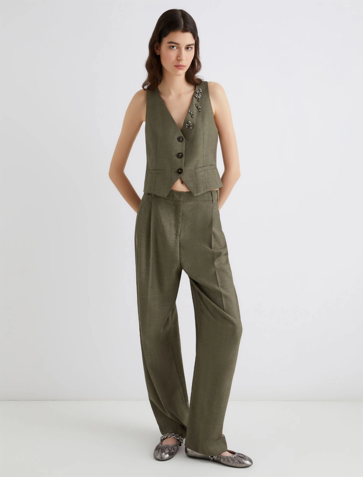 HullLongTrouser4_kaki.png