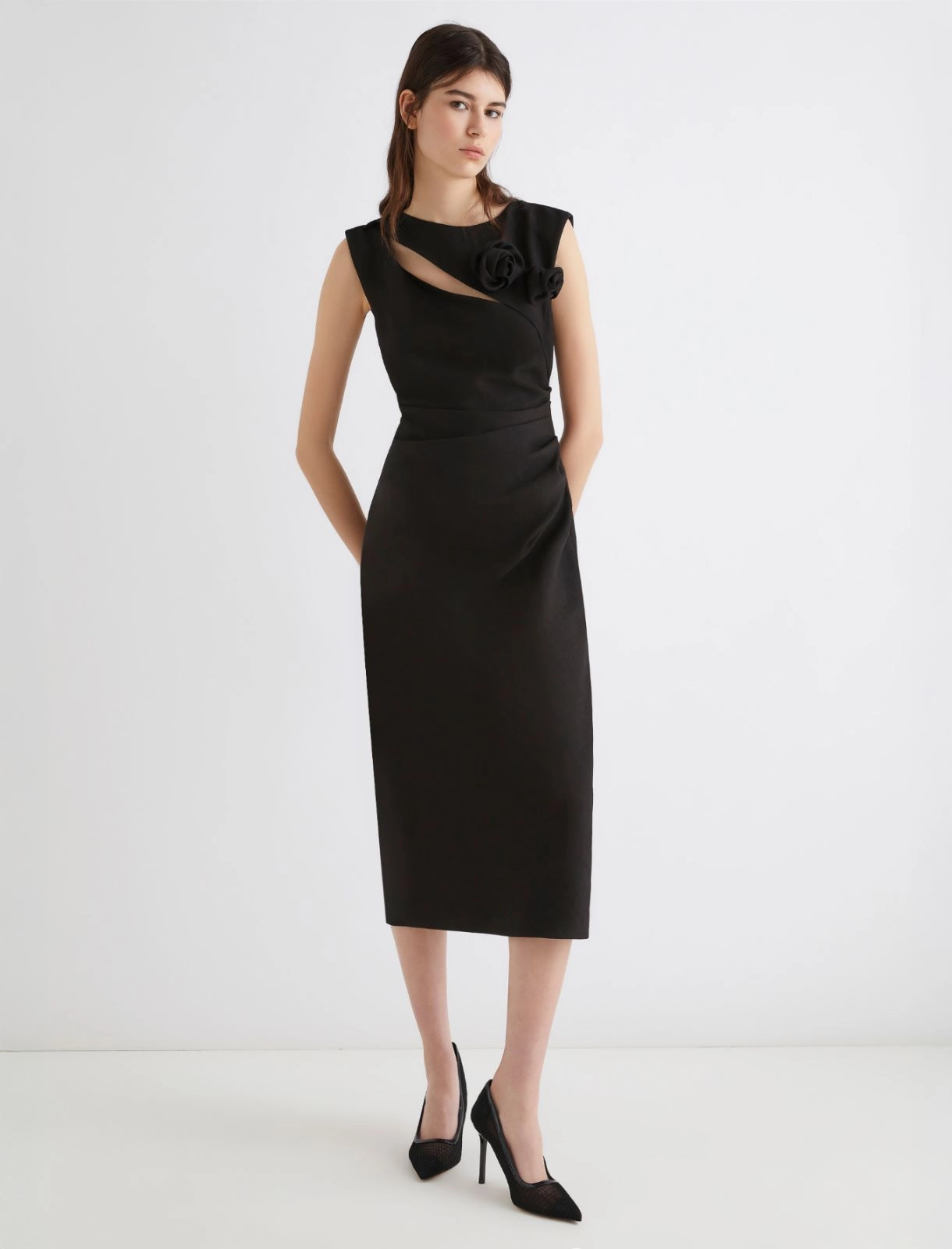 orsoladress2_black.png
