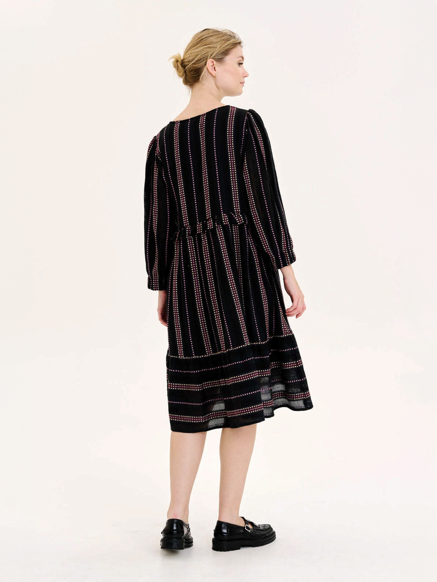 manonshortdress2_black.png