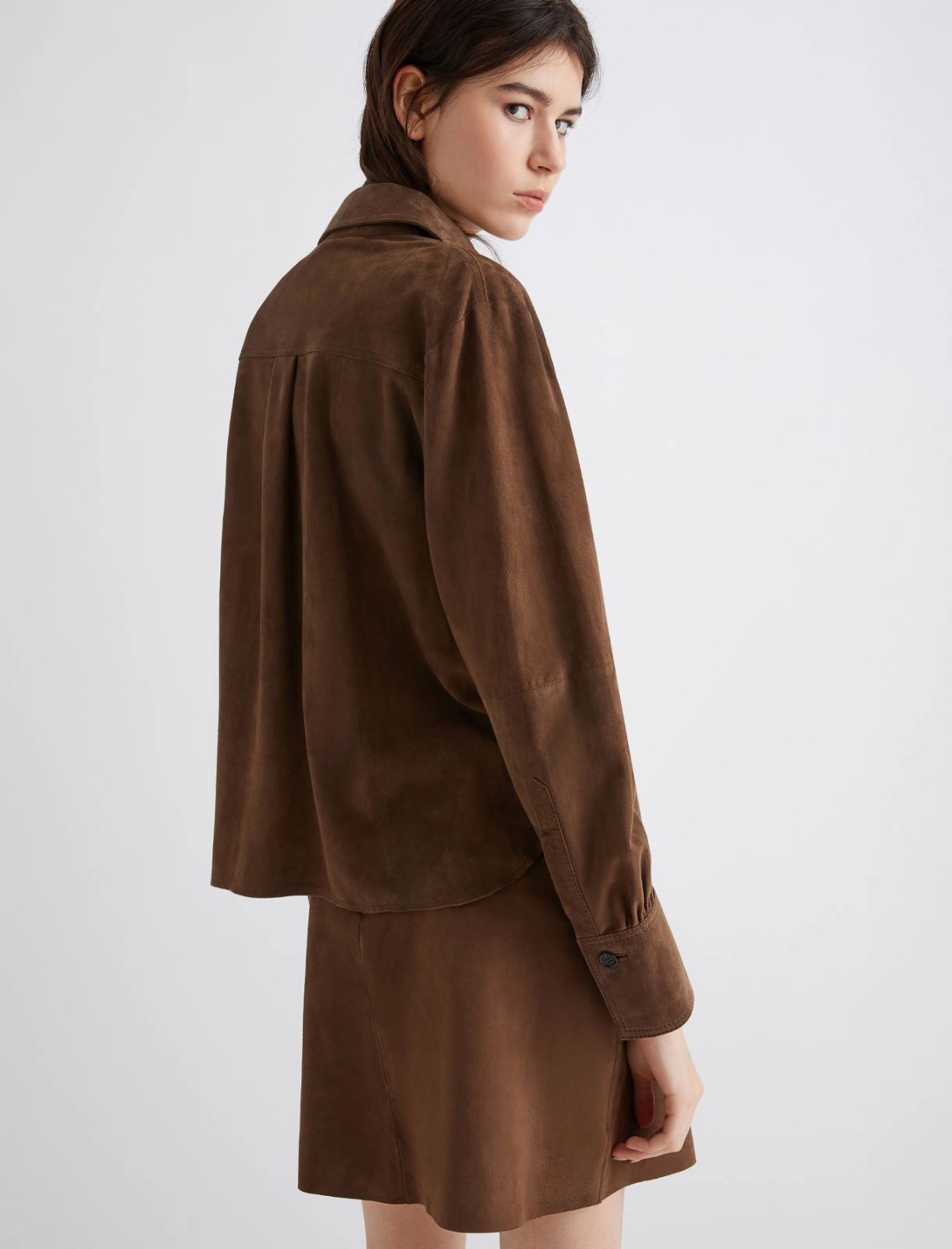 GiocoLeatherJacket3_brown.png