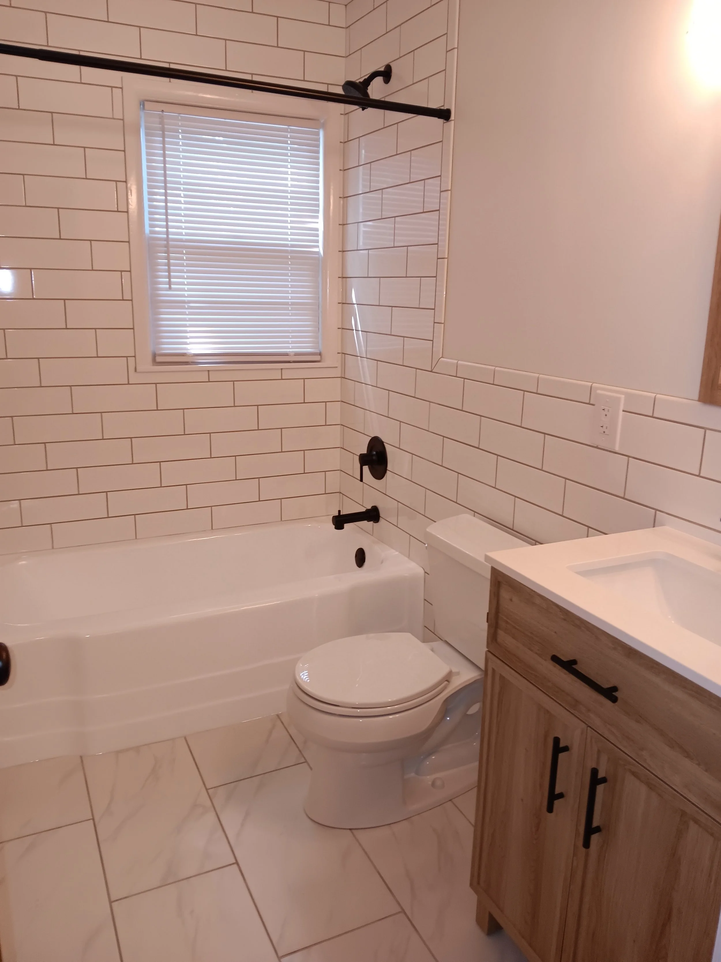 clean sanitize bathroom