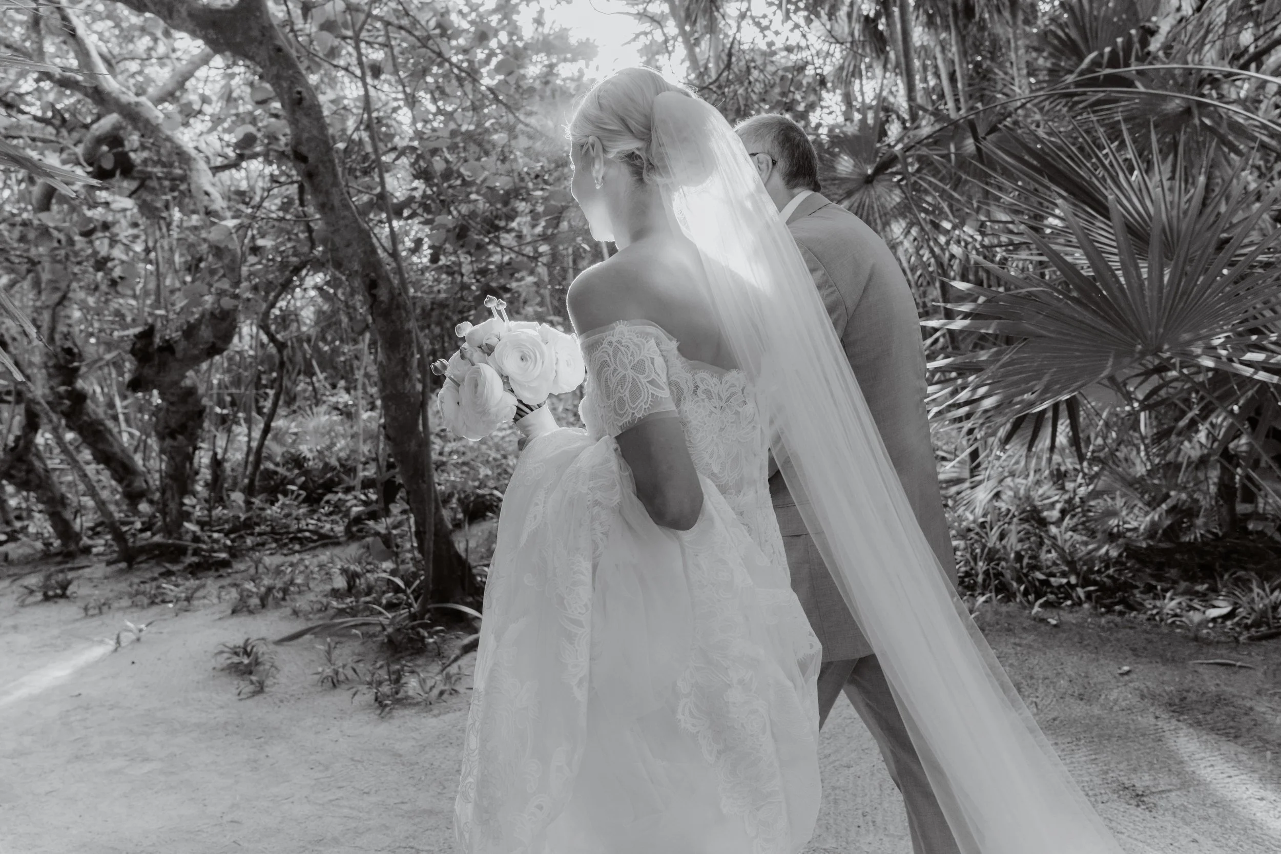 Sarah & Monte-481.jpg