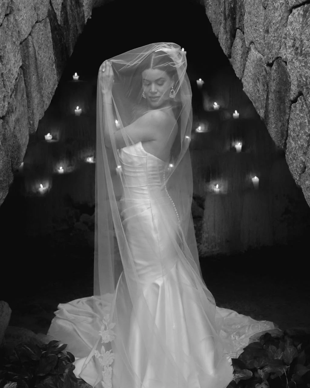 J + C 
.
.
.
.
.
.

Bride: @jocabeddd 
Groom: @connor_hix
PH: @theopenlensriviera 
Video: @zafiroweddings1
WP:@moweddings 
@stylingtrio 
@corazonluxuryweddings 
@xcaretpark 
@hotelxcaretmexico 
TA:@yellowumbrellaevents 
.
.
.
.
#wedding #weddingday #