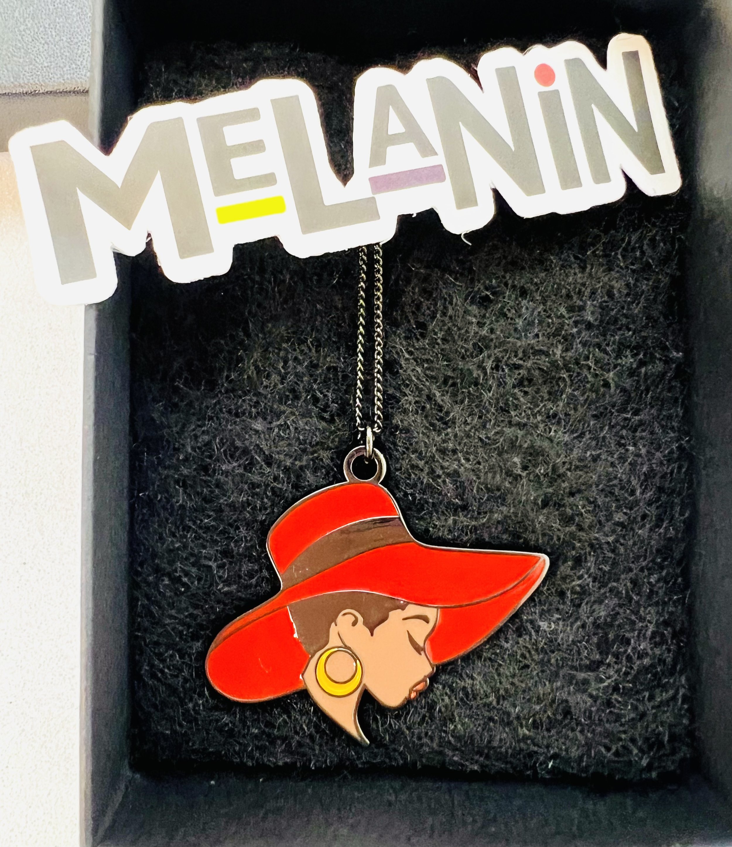 RED HAT MELANIN PENDANT