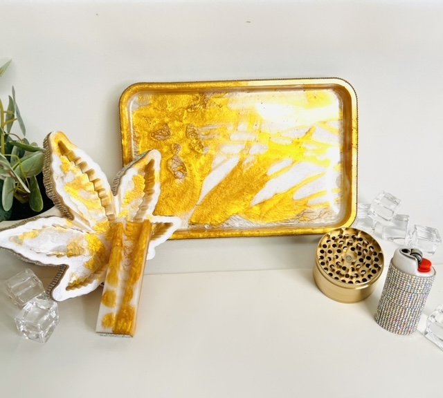 GOLD BLING SMOKER ROLLING TRAY 420 SET FOR CANNIBUS
