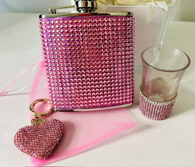 Pink Flask Set.jpeg