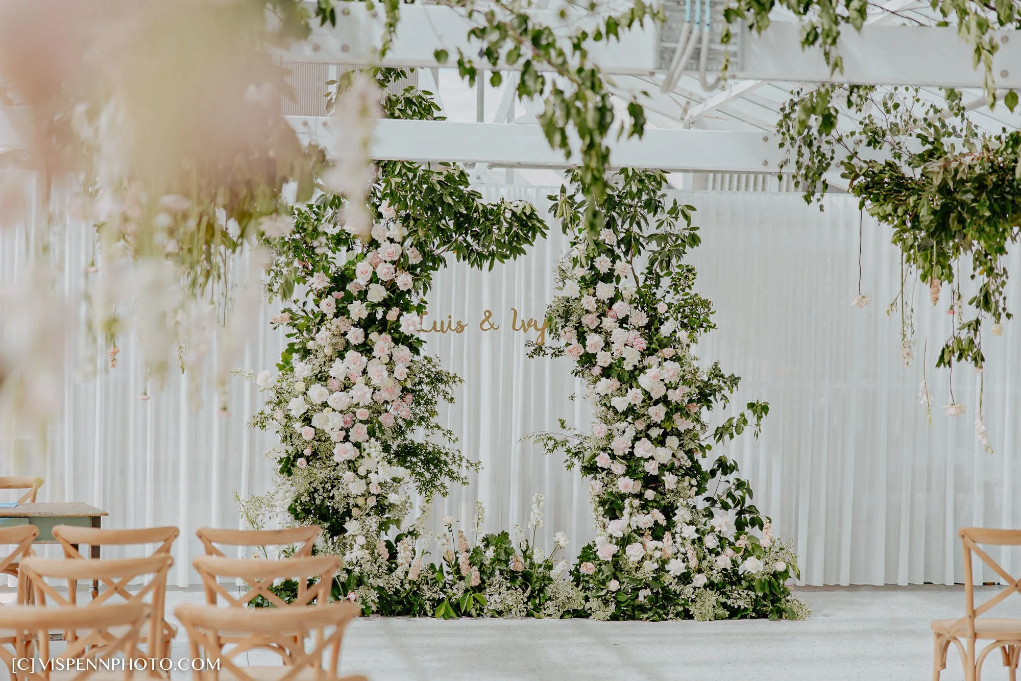 Melbourne Rooftop Wedding Venue Rombe Glasshouse - luis and Ivy-3.jpg
