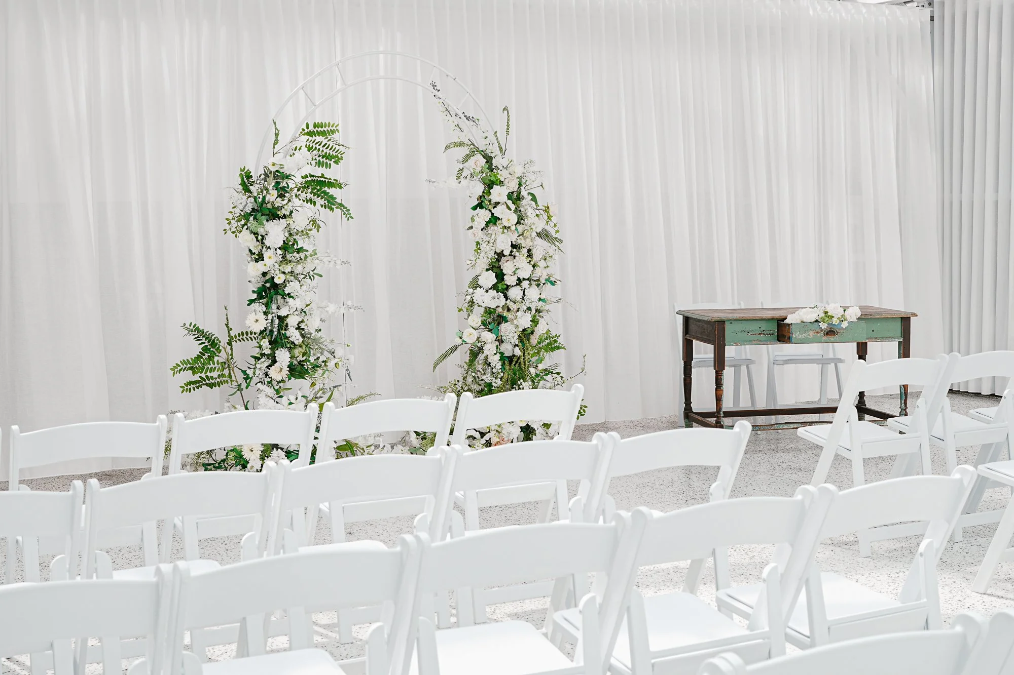 Melbourne Rooftop Event Venue Rombe Glasshouse - White Wedding-23.jpg