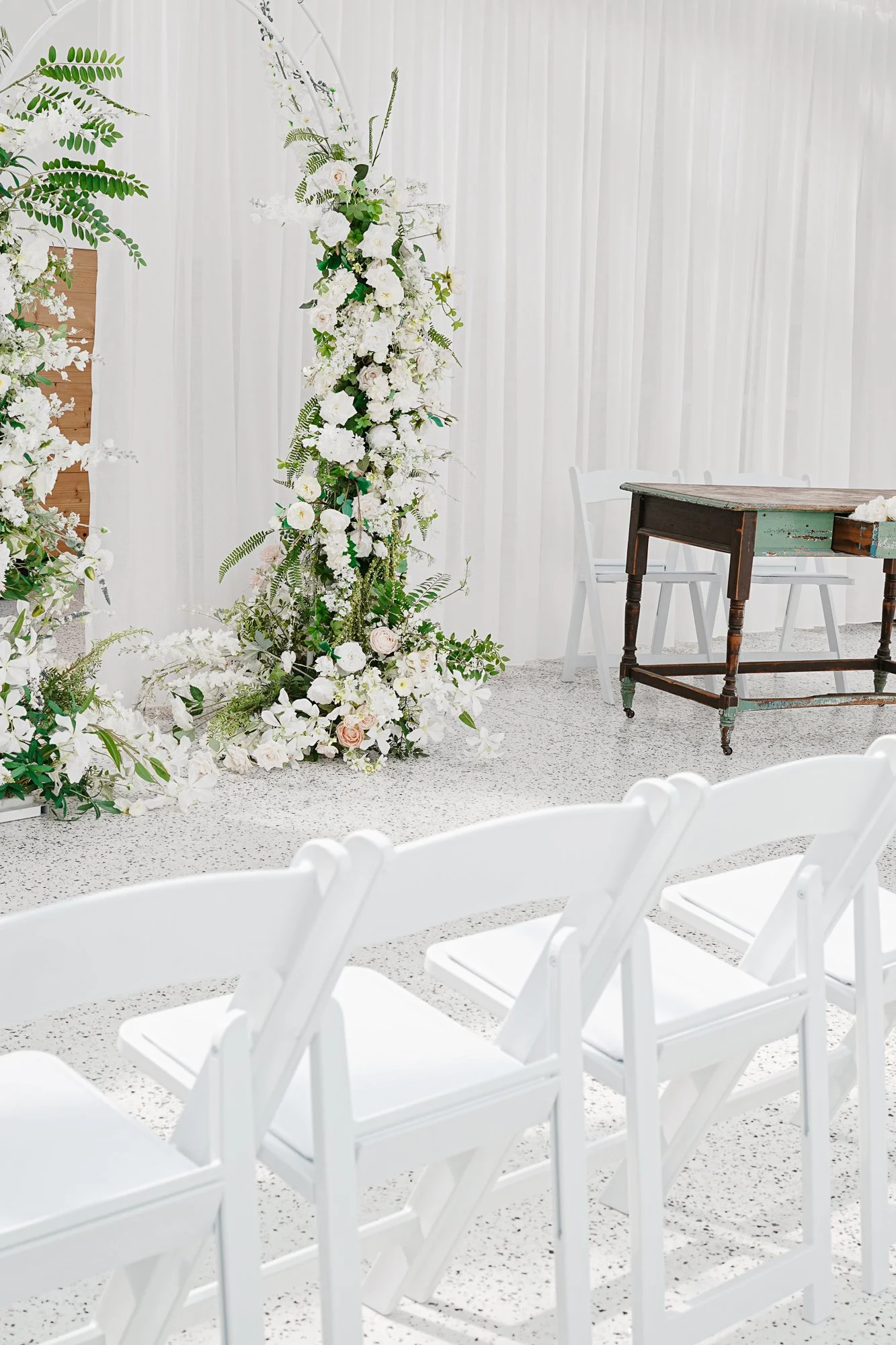 Melbourne Rooftop Event Venue Rombe Glasshouse - White Wedding-20.jpg