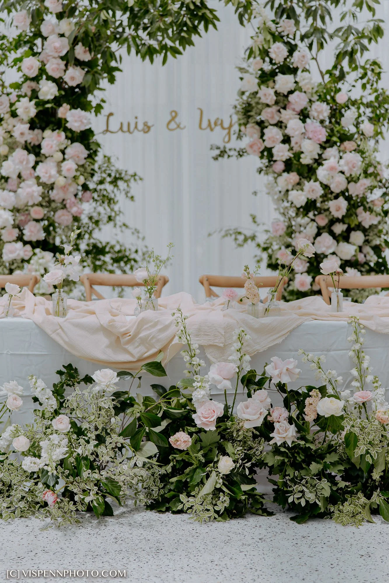 Melbourne Rooftop Wedding Venue Rombe Glasshouse - luis and Ivy-88.jpg