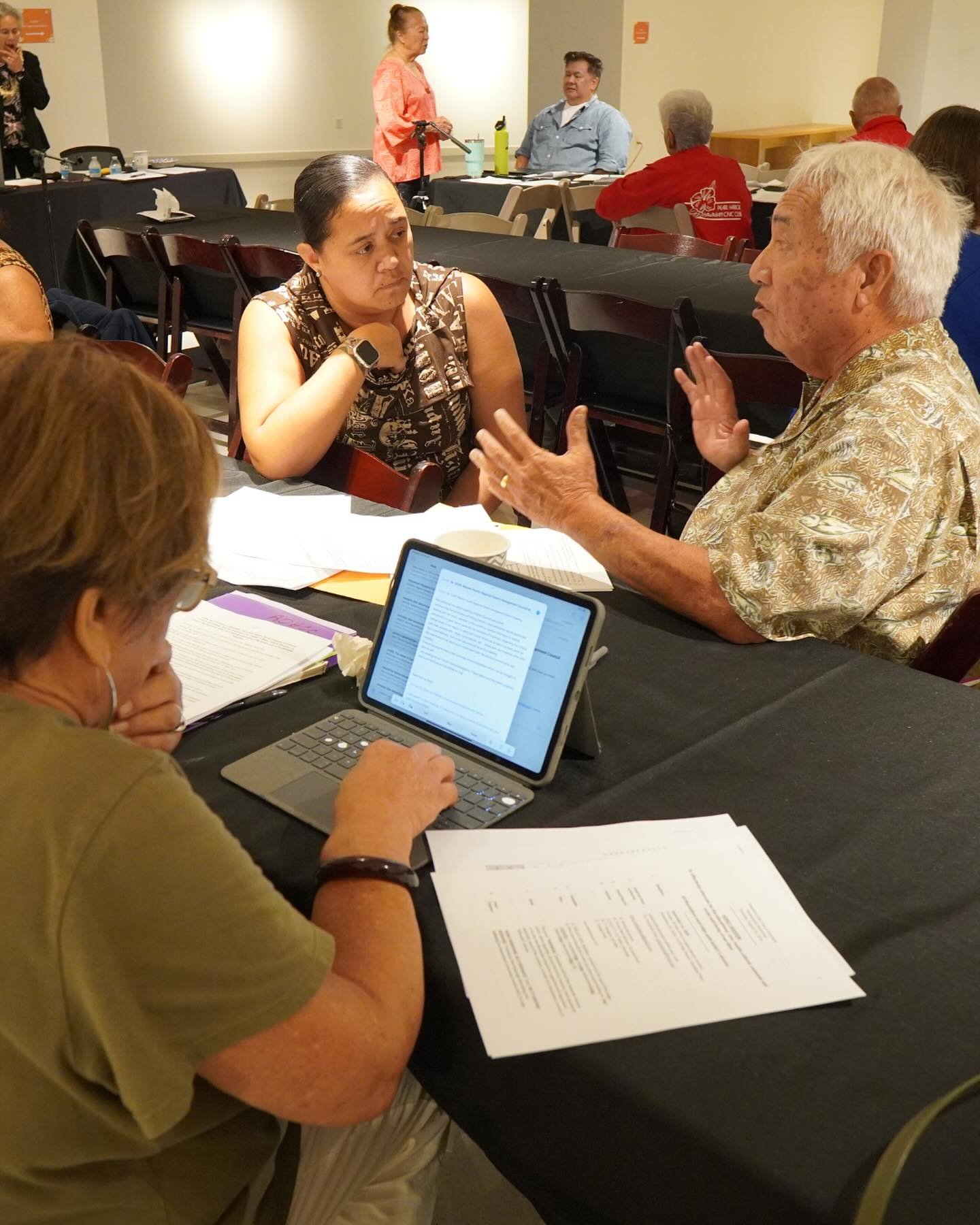 As we prepare for the Association of Hawaiian Civic Club Convention in November, members from more than 10 clubs on O&rsquo;ahu came together for a Resolution Workshop, hosted by the Hawaiian Civic Club of Honolulu.

Be sure to send in your resolutio