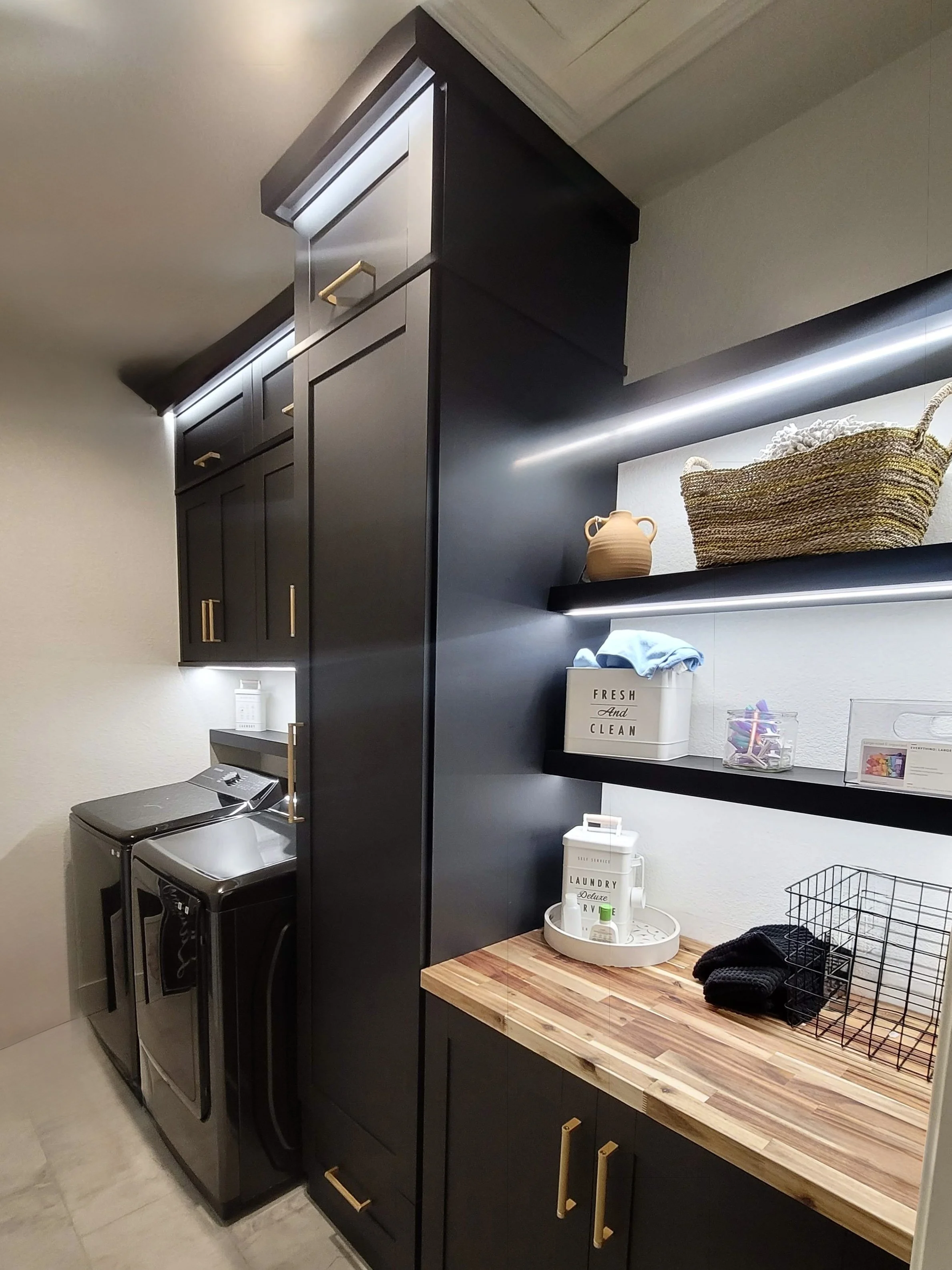 LAUNDRY ROOM CABINETS