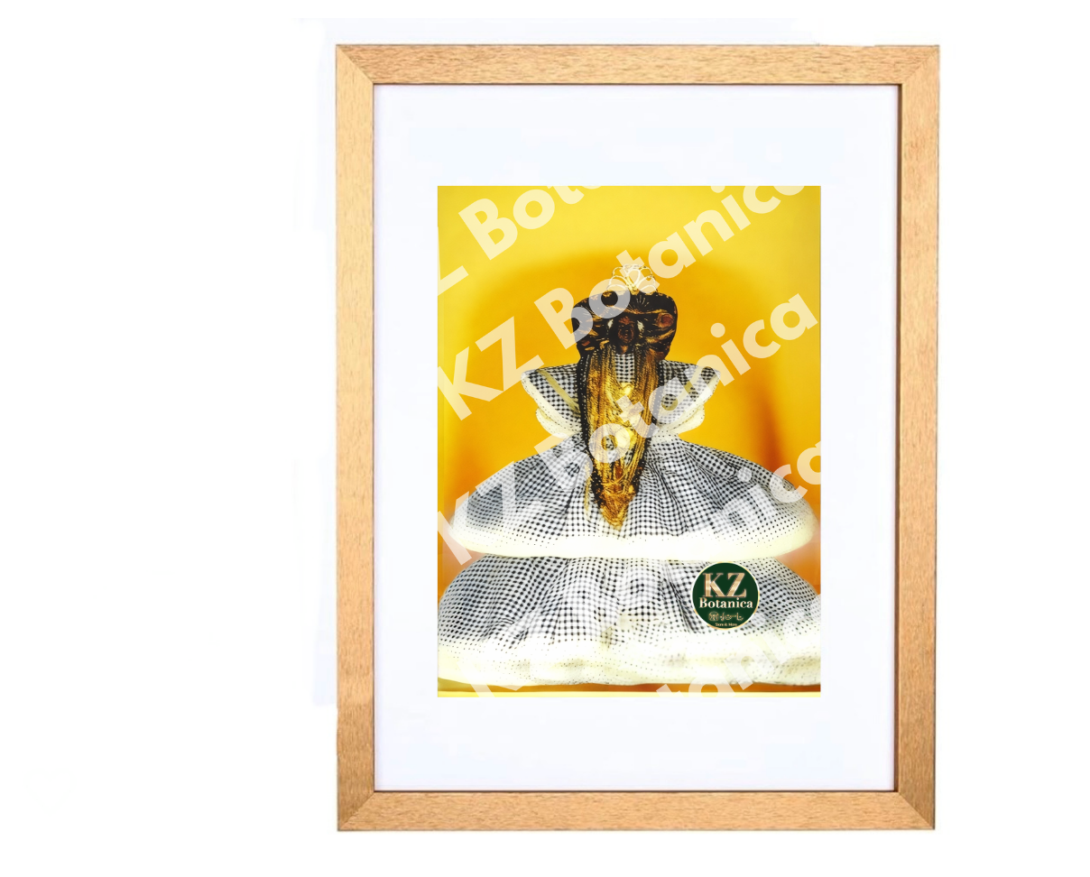 Gran St. Anne 8.5X11 Gold Frame