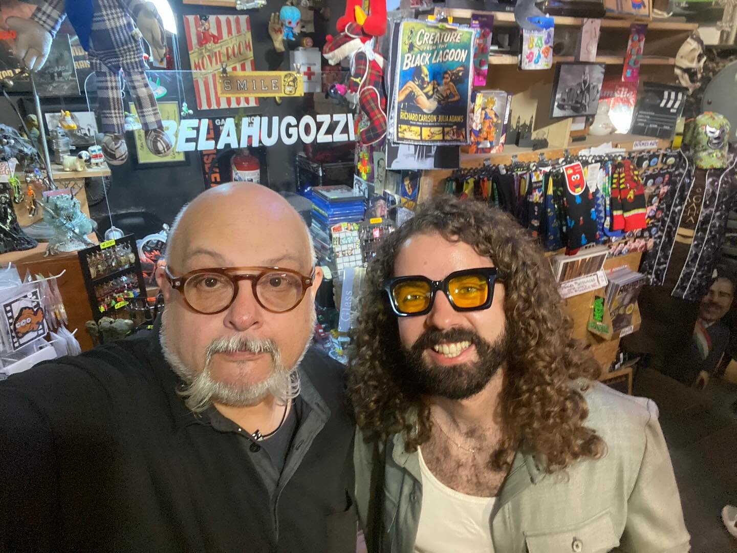 Con el fabuloso Javier Ibarreche, en el estreno de la grandiosa película de “Stop-Motion”; “Memorias de un Caracol”, Adam Elliot, Australia, 2024, conversando de esta imperdible película, en donde para sorpresa m