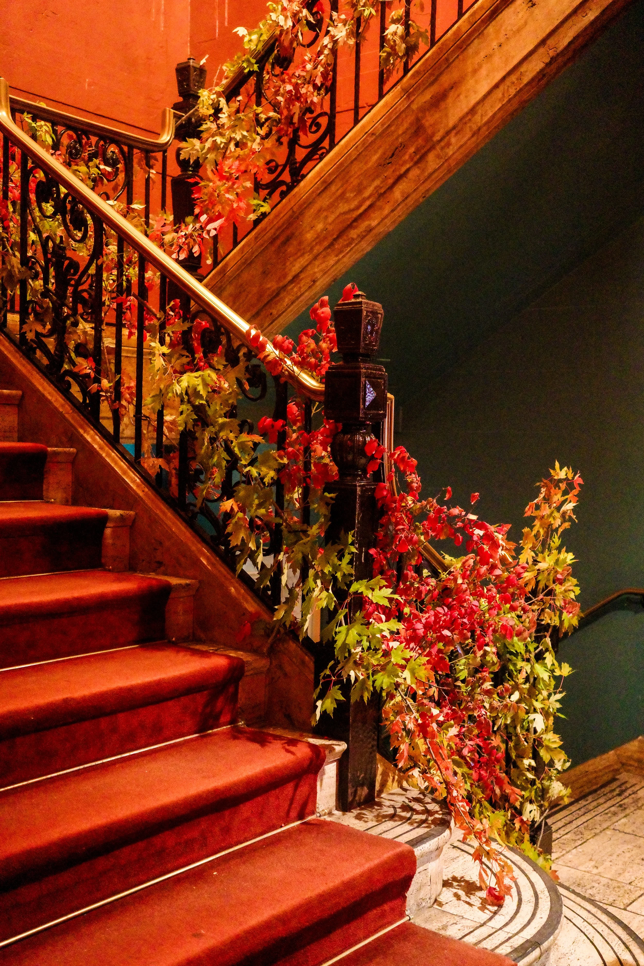 the-freehand-hotel-october-2026-wedding-staircase-1.JPG