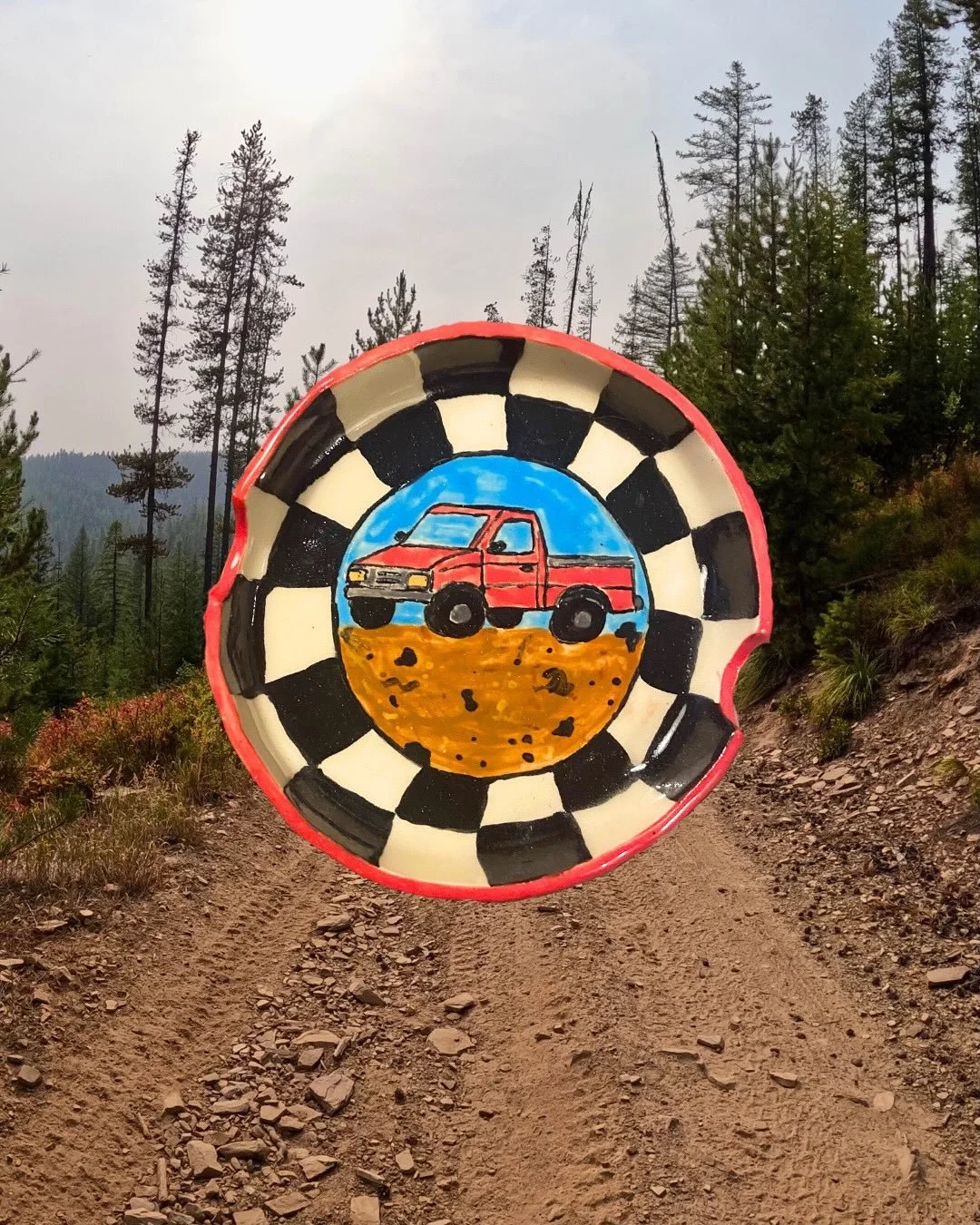 🛻 Truck Ashtrays 🛻
For whatever you please 🤠
Available at the @parkdalepottery holiday market November 23rd from 10-4 
✨LIMITED✨ there will only be 4️⃣ available, all different trucks :-)

#ceramics #ceramicsofinstagram #ceramicashtray #pickuptruc