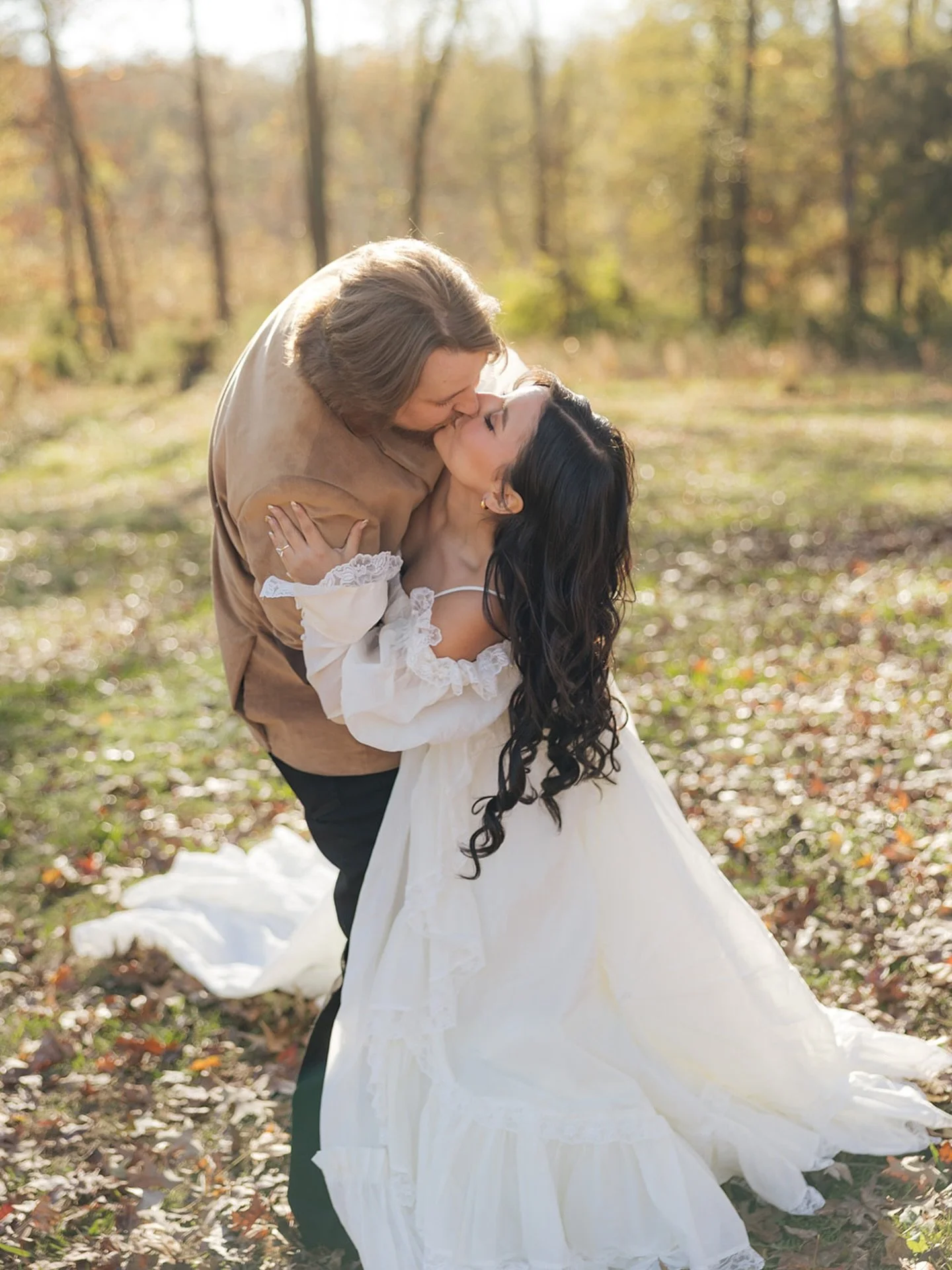 late night sneak peeks for Mr. and Mrs. Cody!! 🎉💌