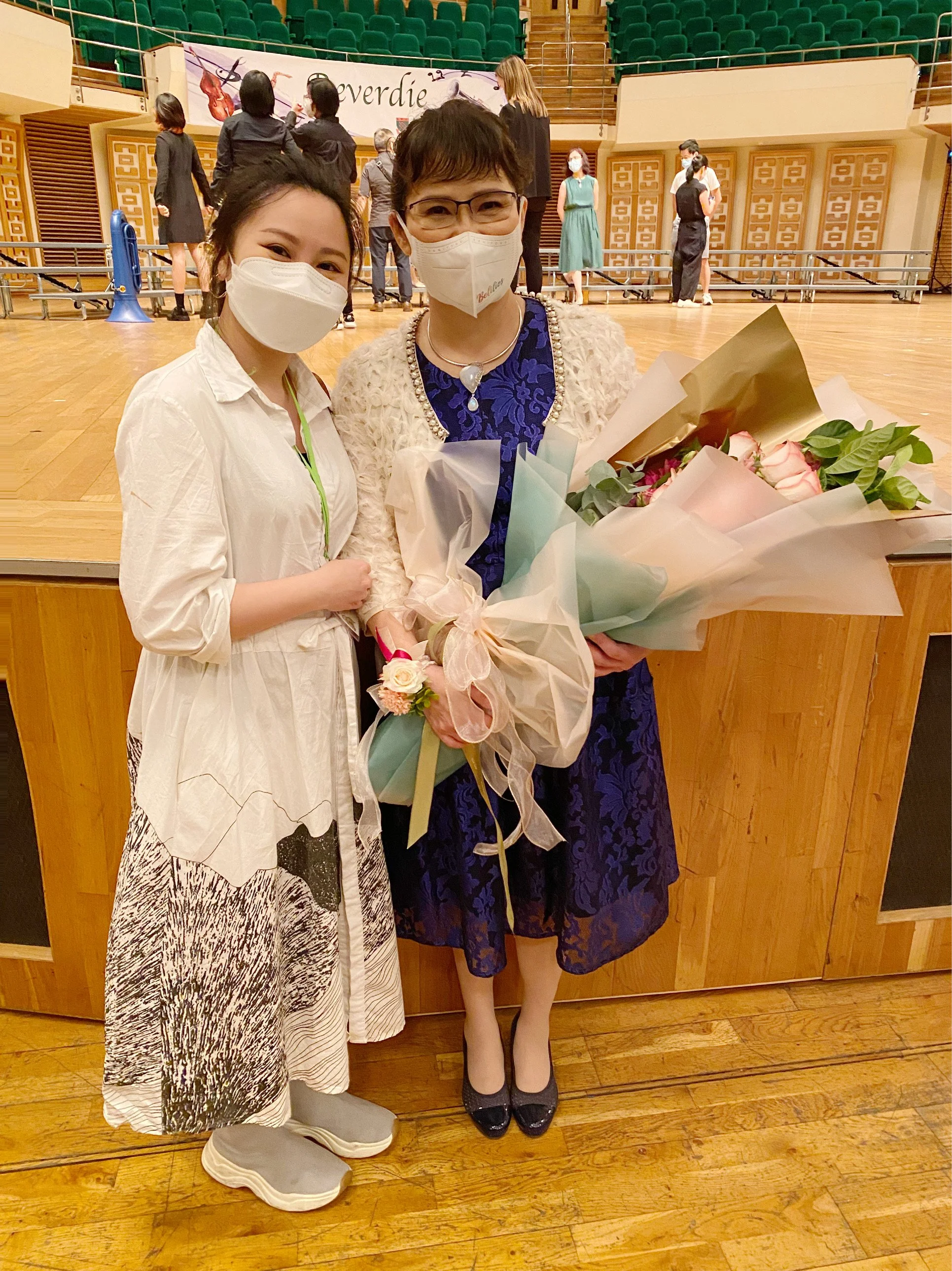 庇理羅士女子中學・何玉儀校長