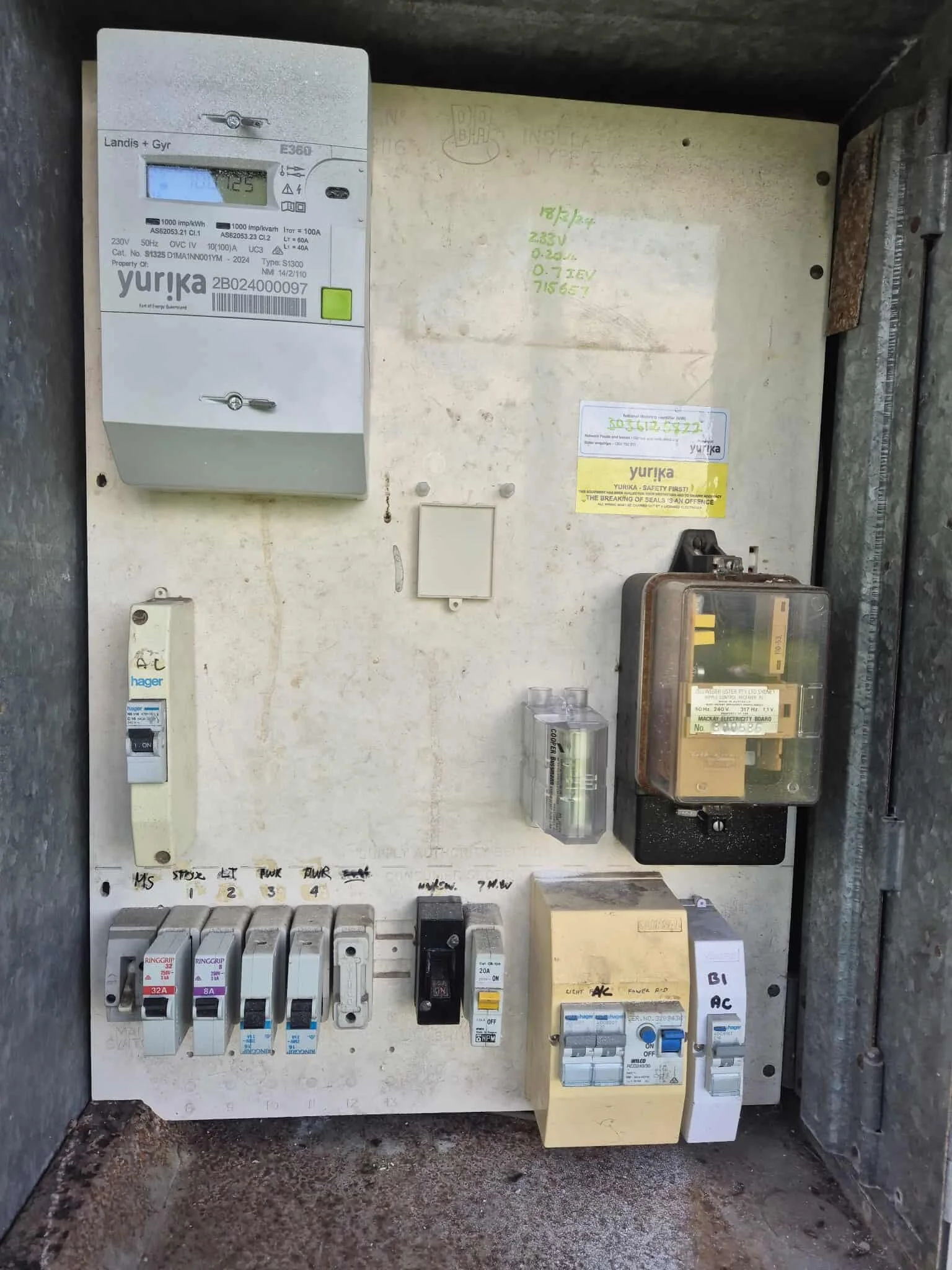 switchboard Upgrade Townsville NQ Power up Electrical wires (4)-min.jpeg