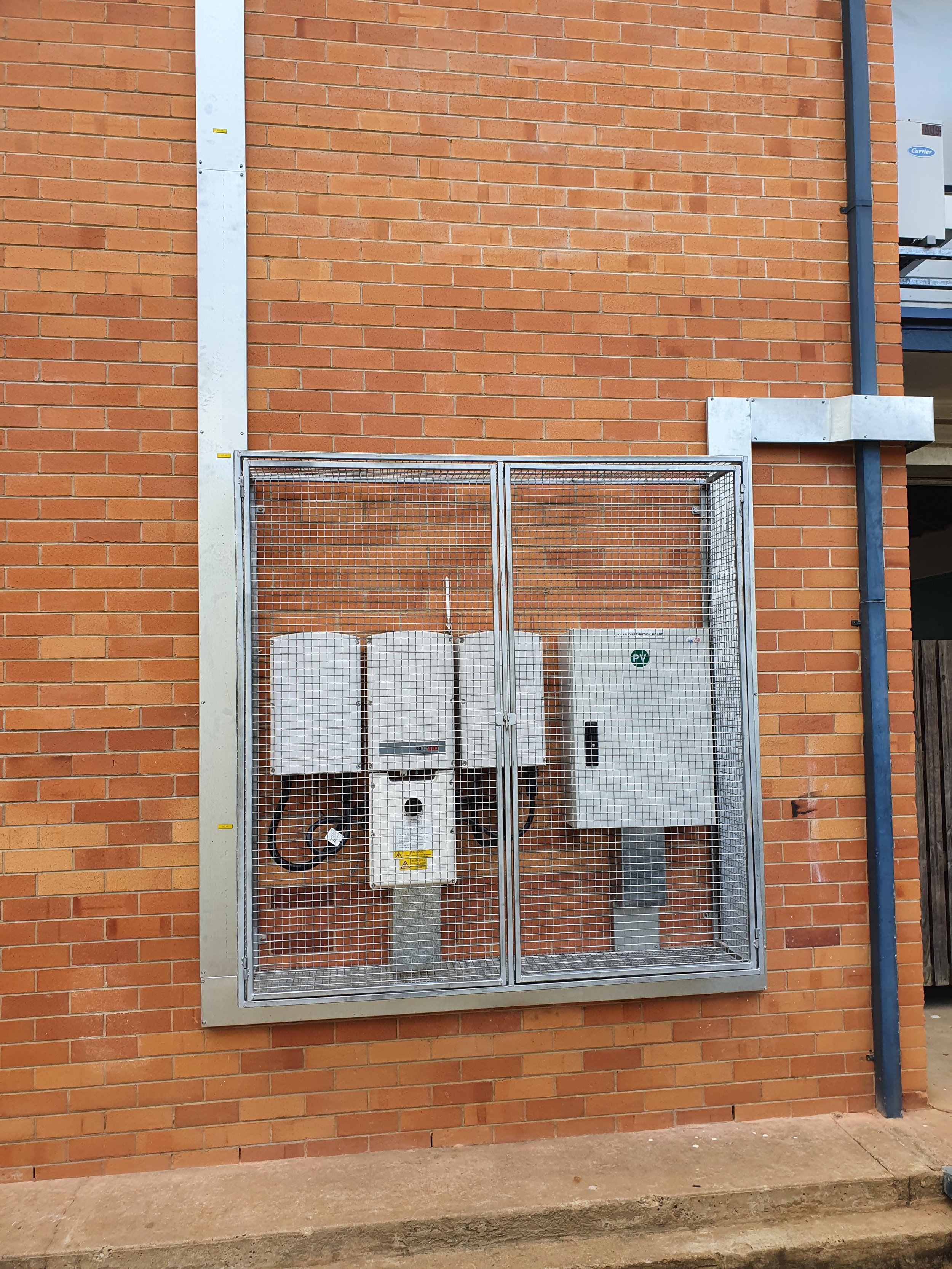 NQ Power Up Electrical Solar Systems and Panel Installation Commercial