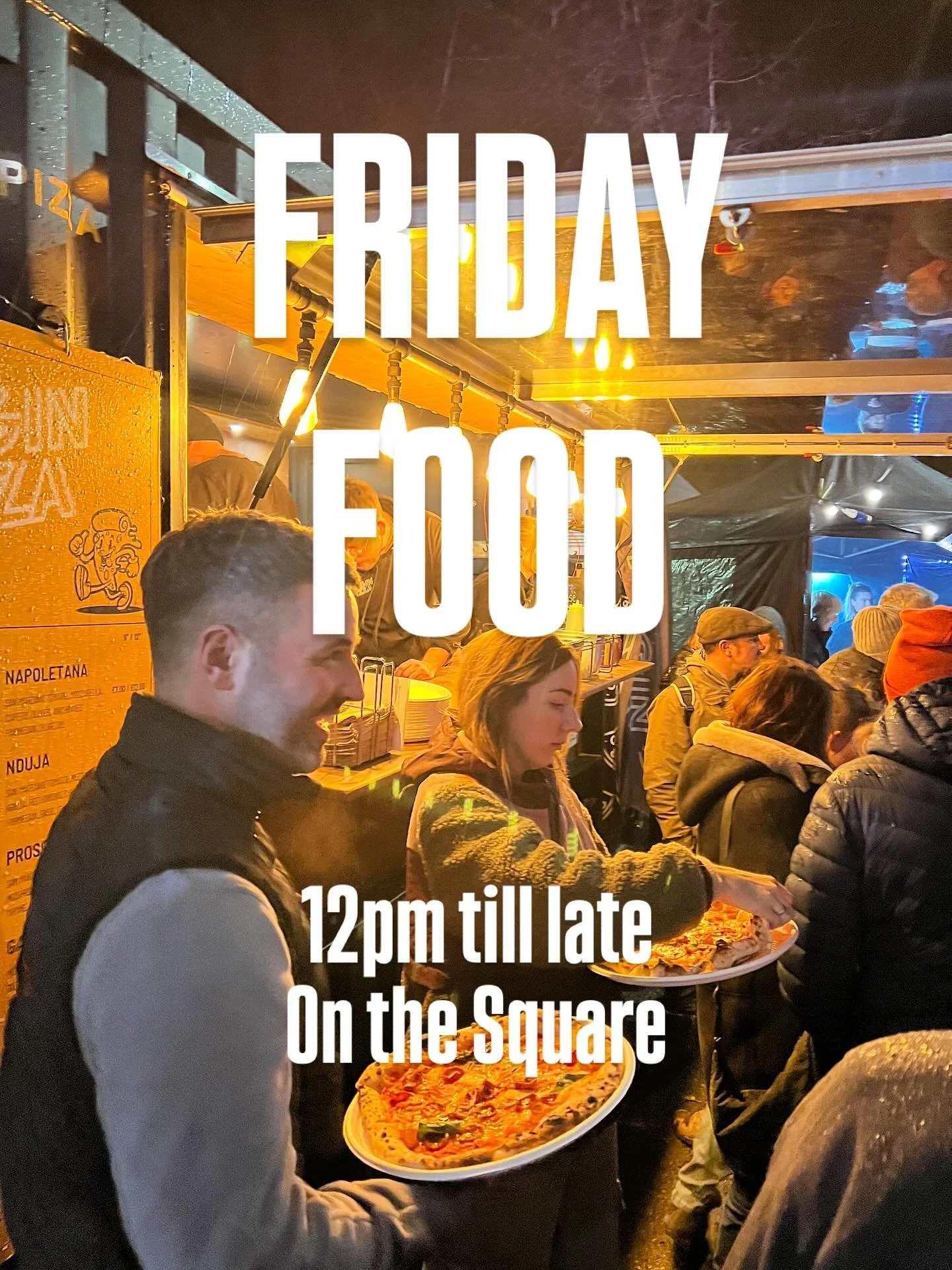 🍽️Daytime-into-nighttime food and drink on the Square this Friday! Serving from 12pm midday into the evening for the 🎀Christmas Lights Switch On Event, 5-8pm.

🍕 @originpizza 
🥟 @happy_dumpling_365 
🐷 Geraldine&rsquo;s Hog Roast
🧀 @macman_macnc