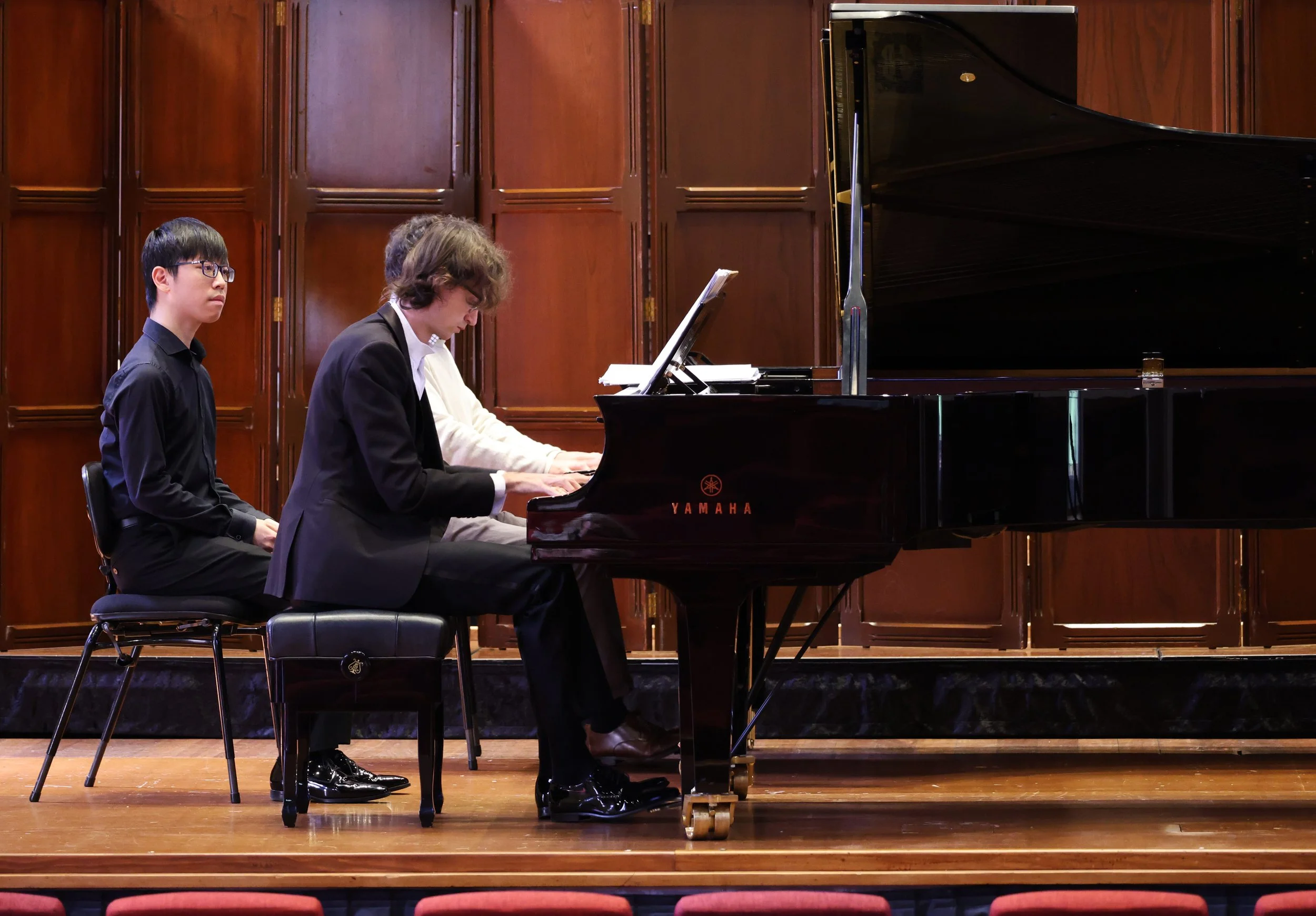 performing in Elder Hall alongside Stephen van der Hoek (2025)