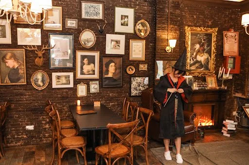 5 Themed Eateries to Visit This Year-End Season!