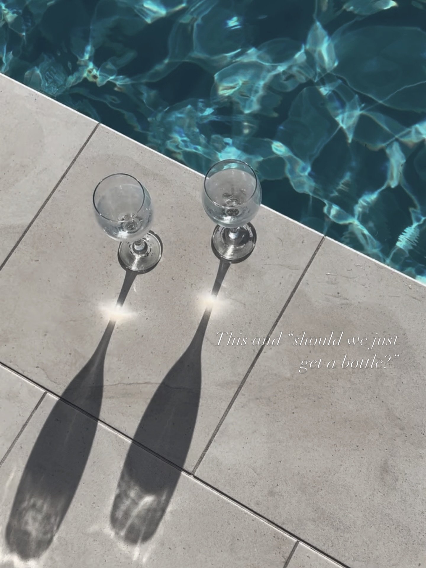 Pool side at Stunning Lakeside Luxury.

Link in bio: Lakeside| Trinity Beach| Sleeps 8

#Cairns #greatbarrierreef #cairnsaccommodation #airbnbcairns #tropicalescapes