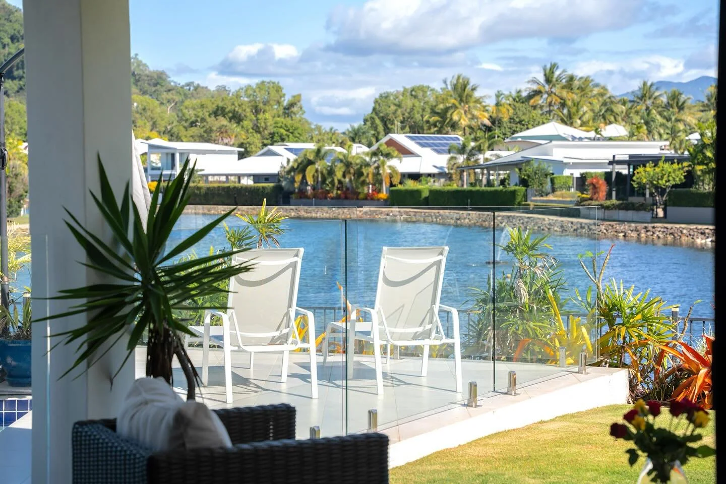 Where I hope your email finds me: exactly here, doing absolutely nothing ☀️

#Cairns #greatbarrierreef #cairnsaccommodation #beach #tropicalescapes
