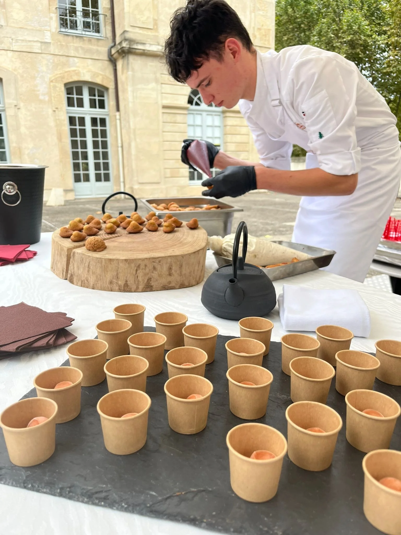 mediathèque en folie 2.JPG