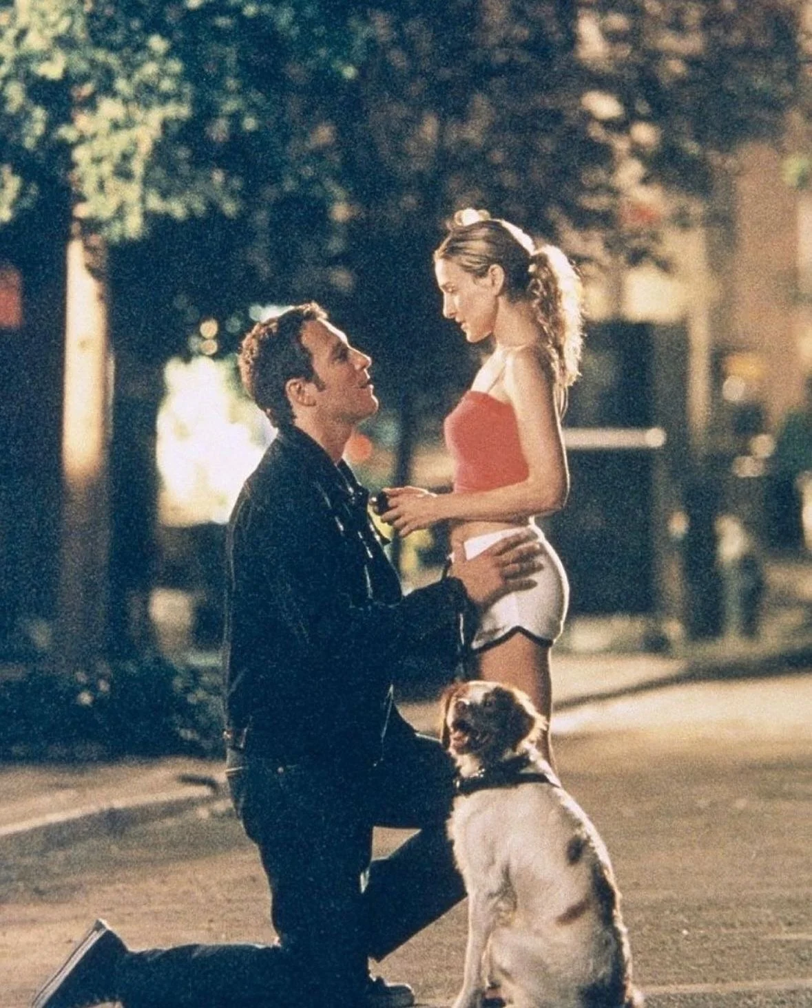 Thinking about New York&hellip; and our favourite on screen engagement scenes 💌 

Where would you want to be proposed to in NYC?