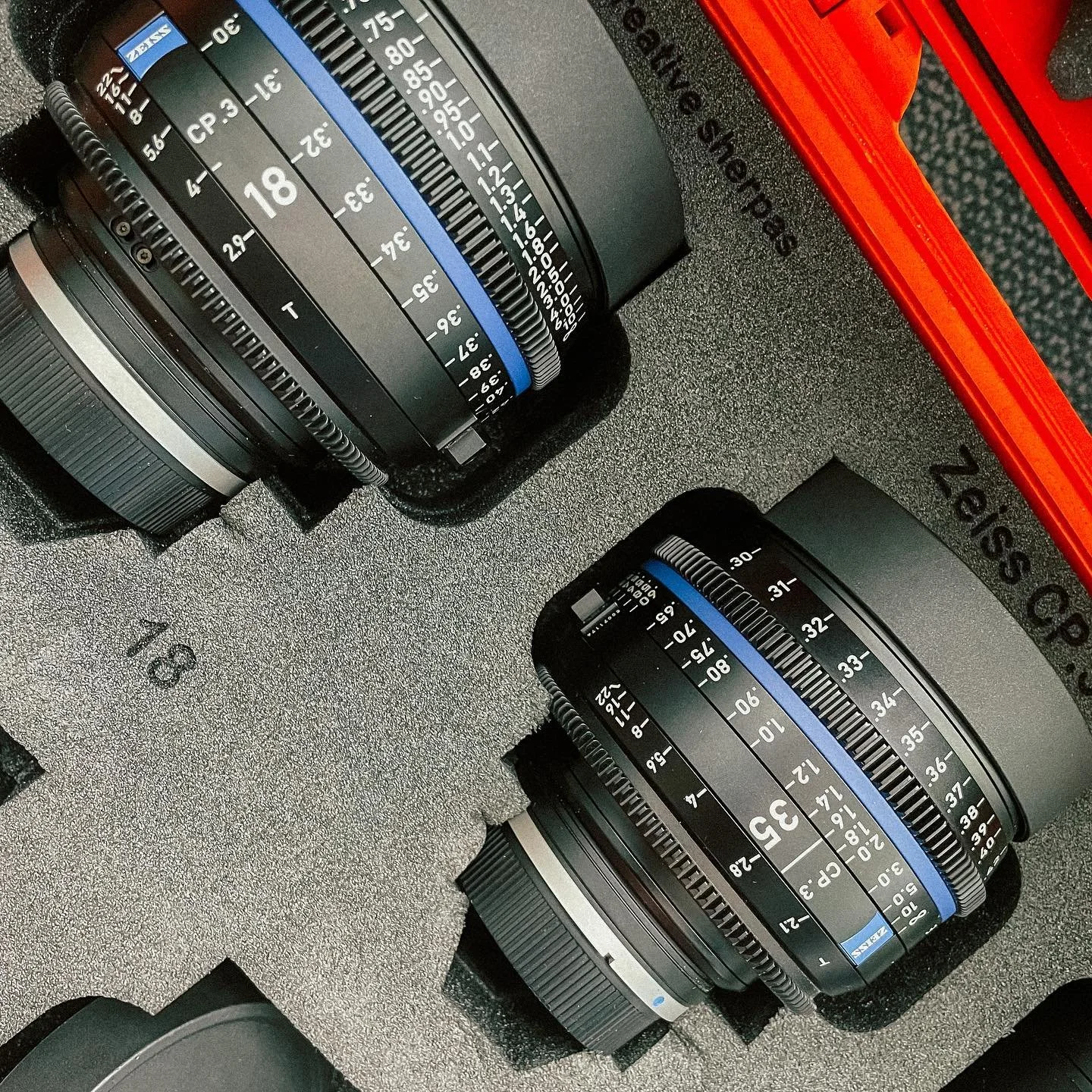 First time shooting on @zeisscameralenses prime Lenses CP.3 🤩 
.
.
.
.
_________
#videoproduction #primelens #cp3 #zeiss #mawo #media #martin #wolf #blackmagic #ursa #pocket @blackmagicnewsofficial #objektive #zeisscameralenses