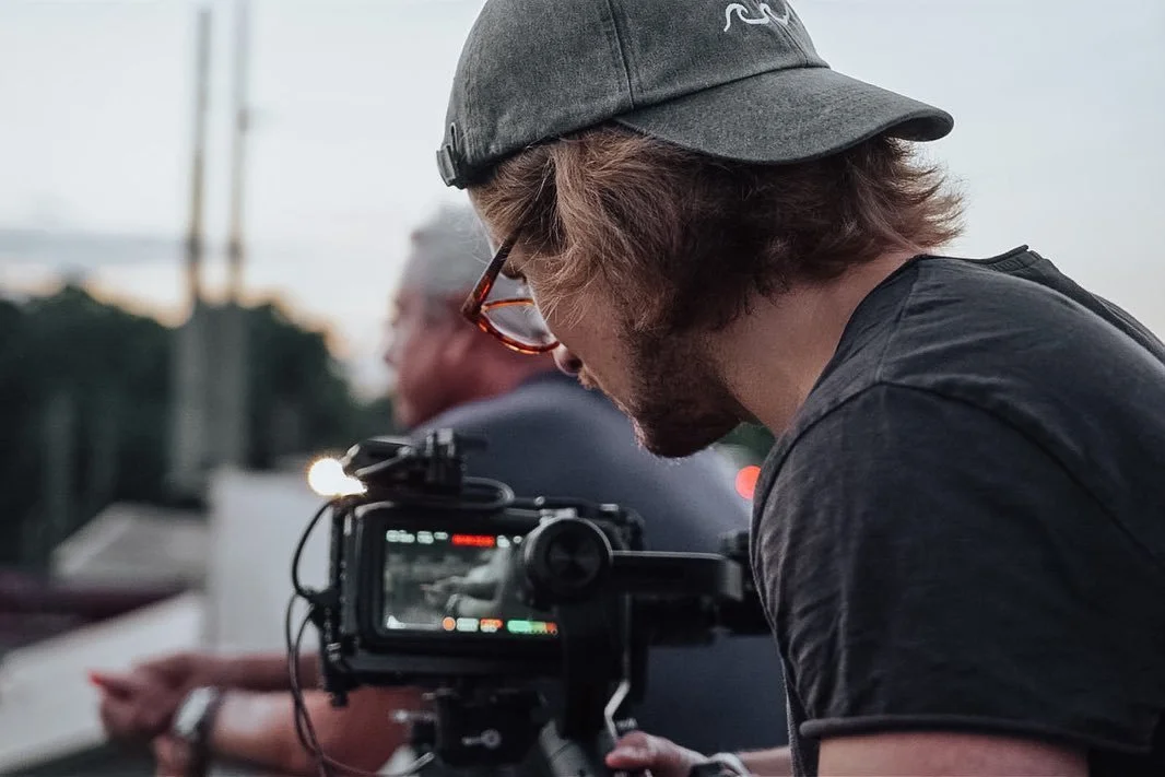 &bull; About last night #musikvideodreh @leolixl @3psimon #until6am
.
.
.
.
.
.
📸 @penthouseandpancake 
________
#leolixl #musicvideo #video #frankfurt #martinwolfmedia #mawomedia #bmpcc #pop #deutsch #musik #night #shooting #oldies #videoproduction