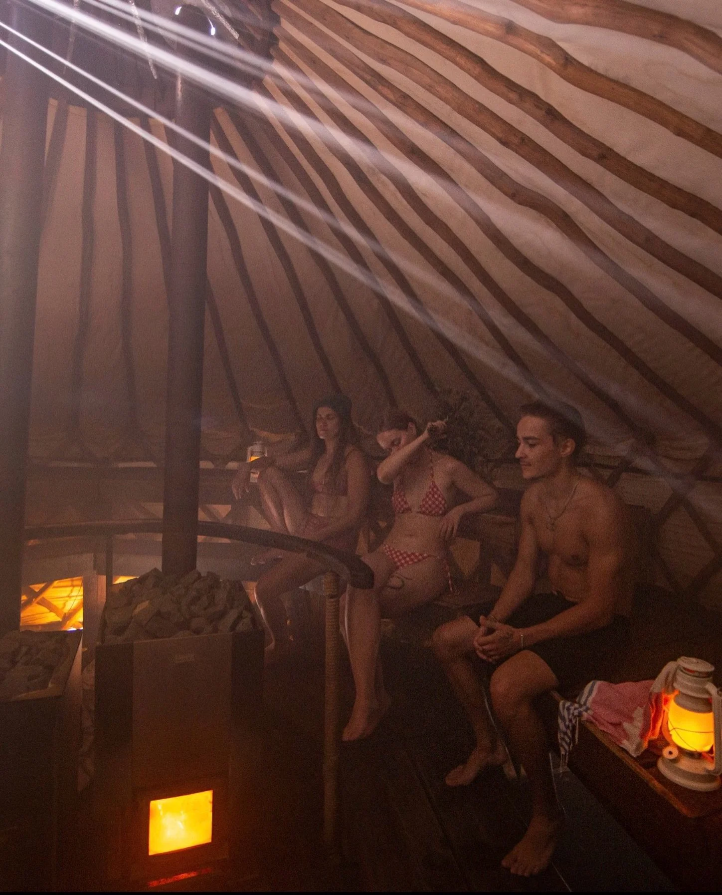 Aamusauna 15.7.

8-10
8&euro; // kymppikortti k&auml;y // vain korttimaksu suoraan l&auml;mmitt&auml;j&auml;lle

Ei suihkua
Ei pukkaria

Saunatemppeli &amp; N&auml;sij&auml;rvi
Taitavaa kylpemist&auml;

🛖

📸 Laura Vanzo / Visit Tampere