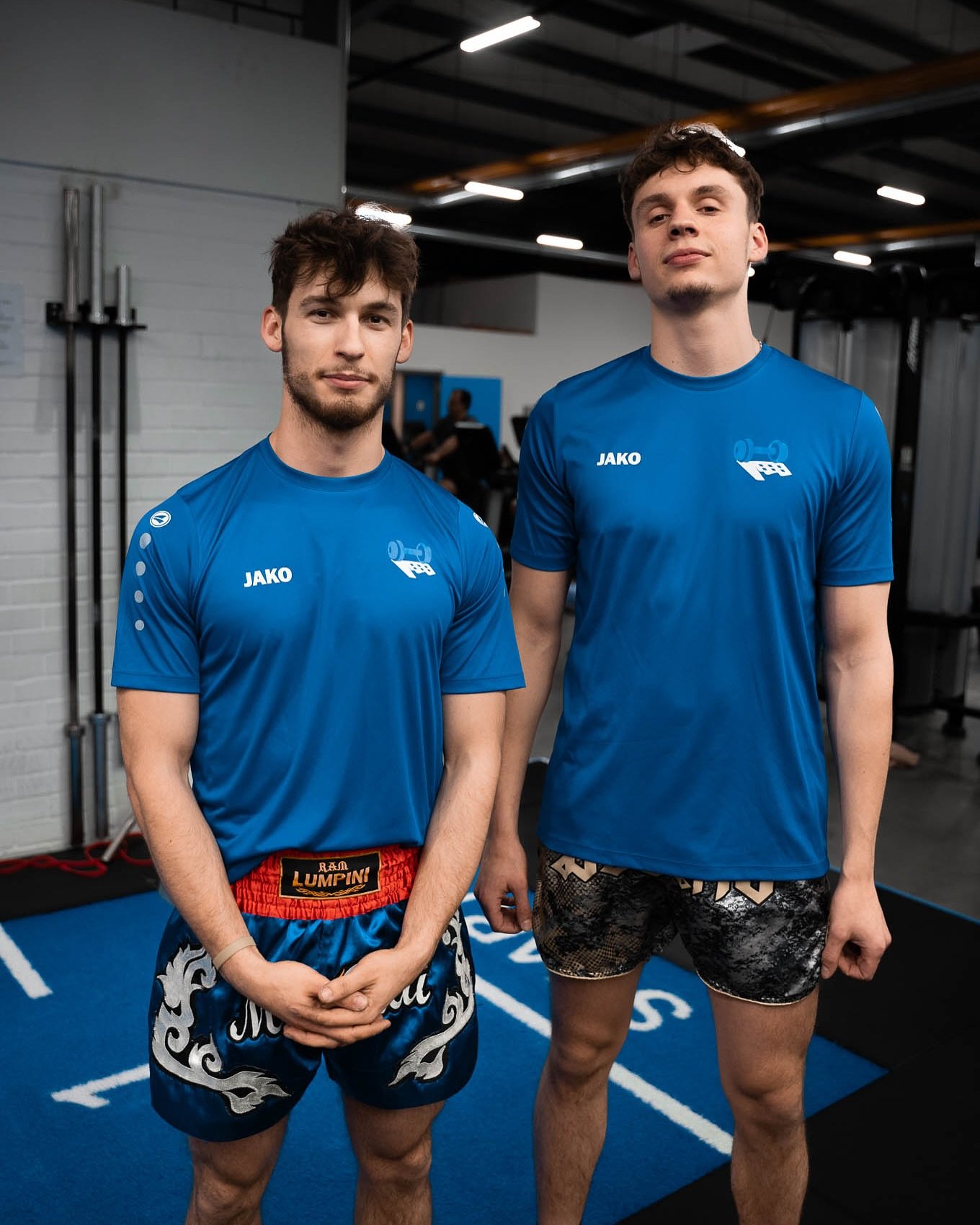 Welkom Lucien en Vincent! Onze twee nieuwe Kickboksinstructeurs! 💥🥊

🔥&nbsp;Lucien 🔥 
Mijn naam is Luci&egrave;n Gomes Guincho, en ik ben 22 jaar oud. 

Vanaf het moment dat ik op de basisschool kwam, was ik al gek van sporten. Toen ik 16 was ben