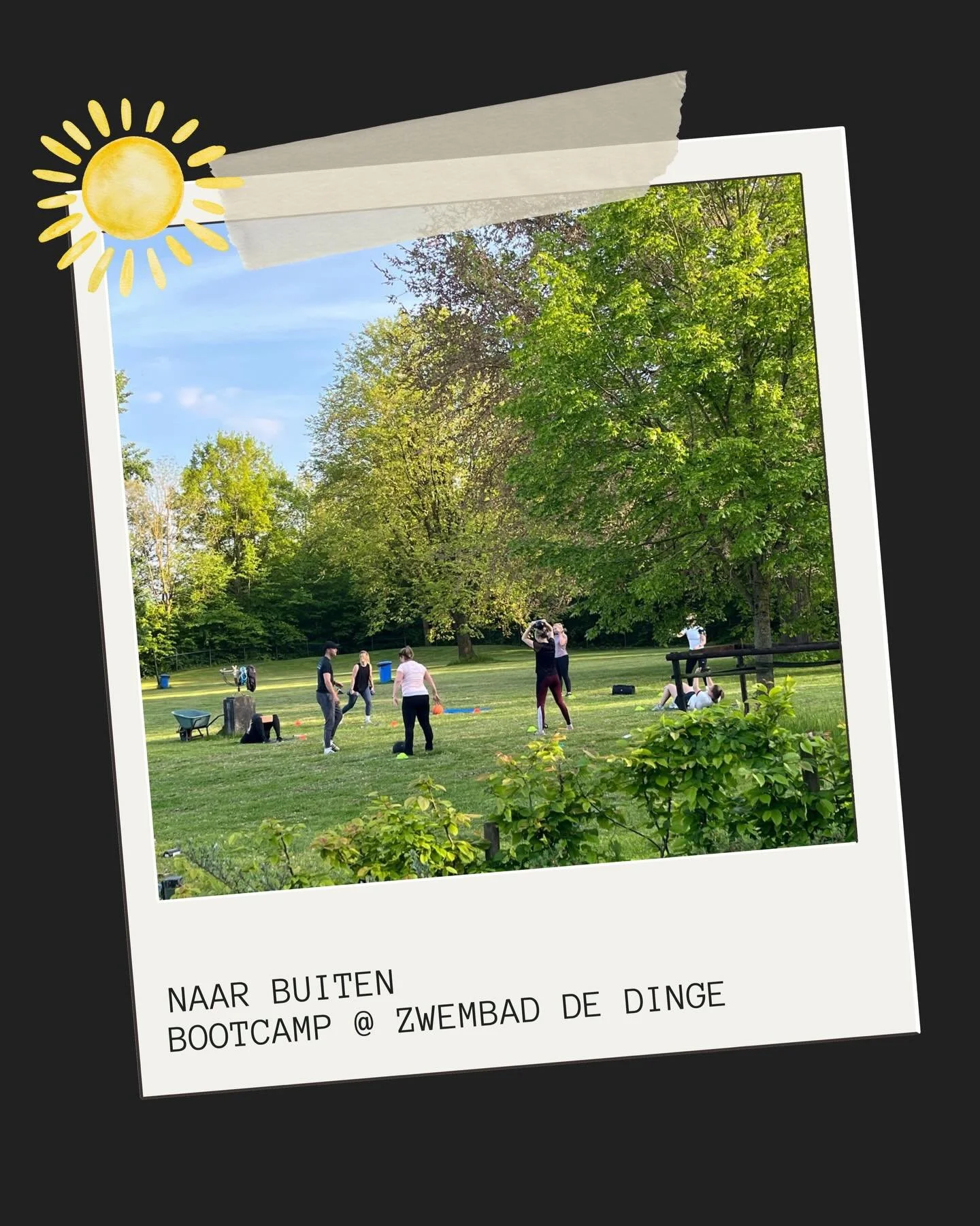 De eerste buitenles bij zwembad De Dinge was een feit ☀️

En deze editie had iets speciaals: Damian stond les te geven op de plek waar zijn moeder werkt! 

Wat ons betreft de perfecte combinatie van zomer, sport en samenwerken.

Deze zomer trainen we